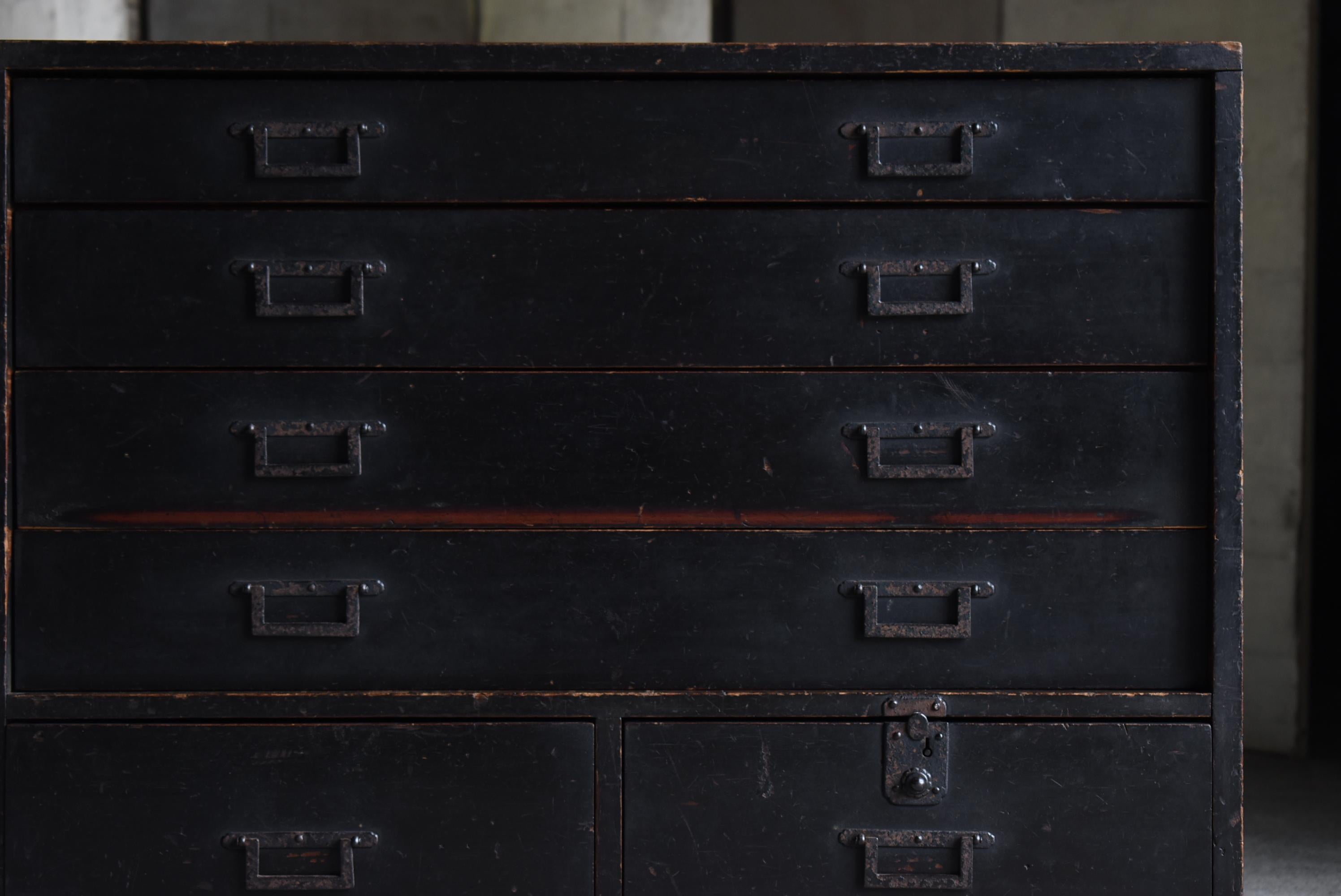 Japanese Antique Black Drawer Storage 1860s-1900s / Tansu Sideboard Wabisabi For Sale 10
