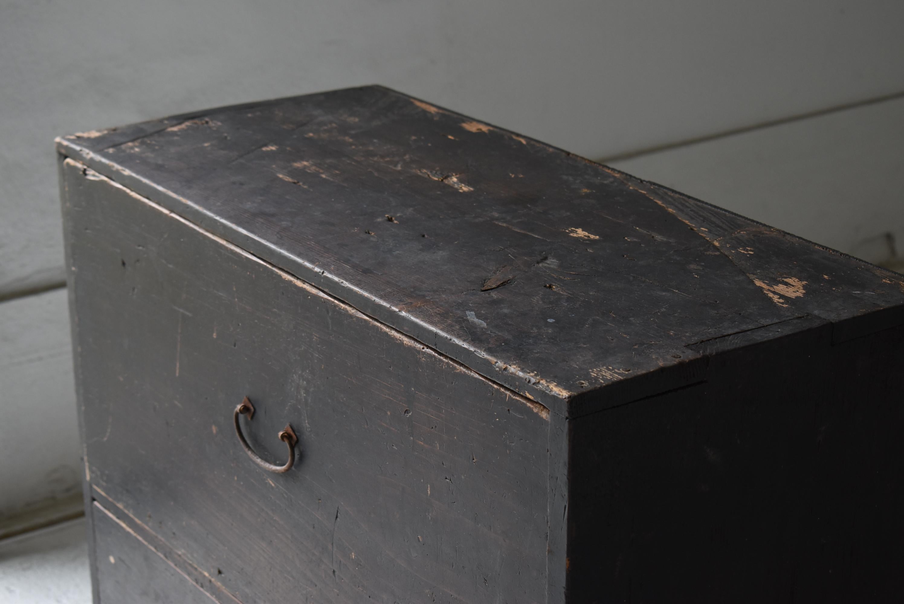 Woodwork Japanese Antique Black Drawer Storage 1860s-1900s / Tansu Sideboard Wabisabi For Sale