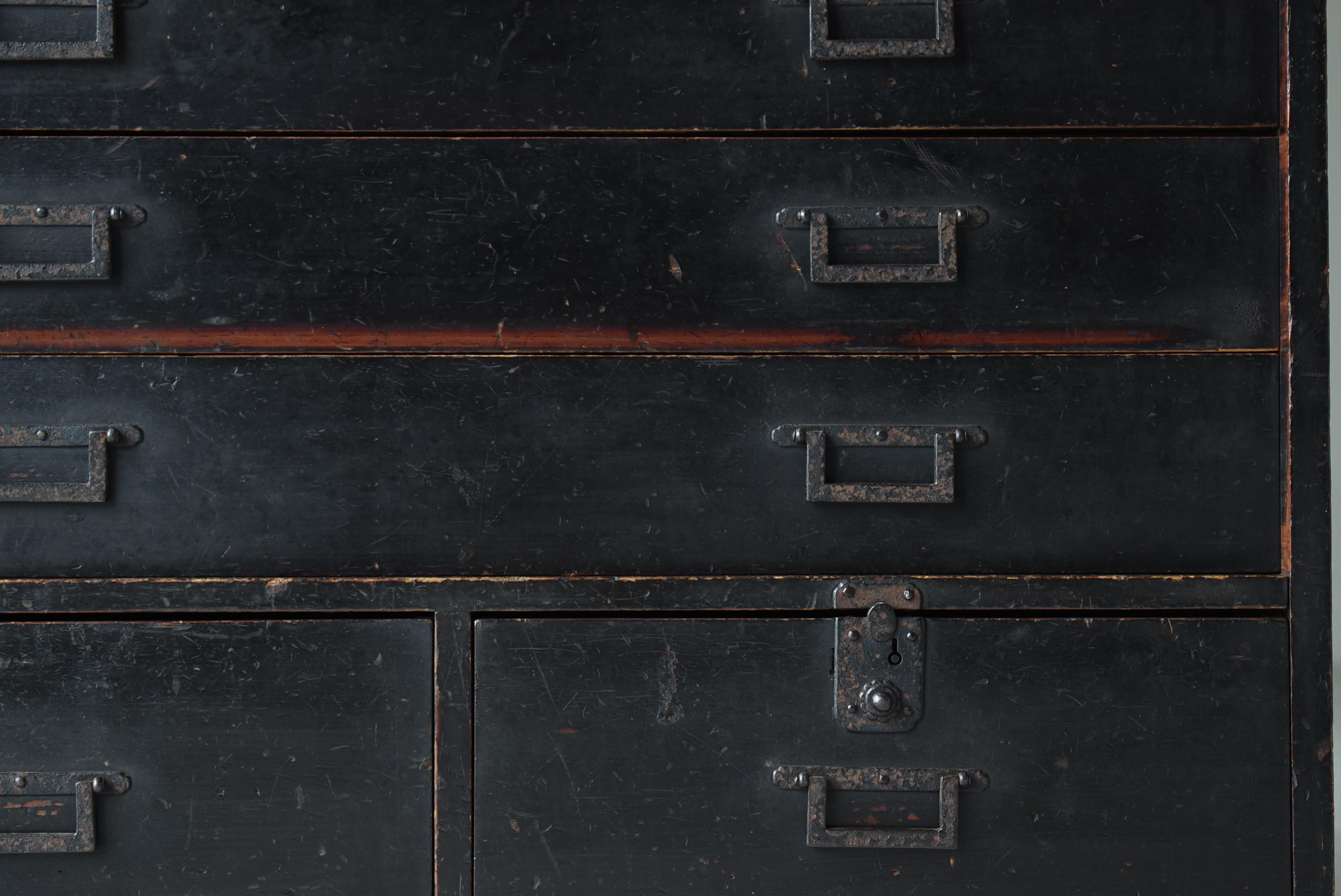 Japanese Antique Black Drawer Storage 1860s-1900s / Tansu Sideboard Wabisabi For Sale 1