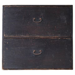 Commodes and Chests of Drawers