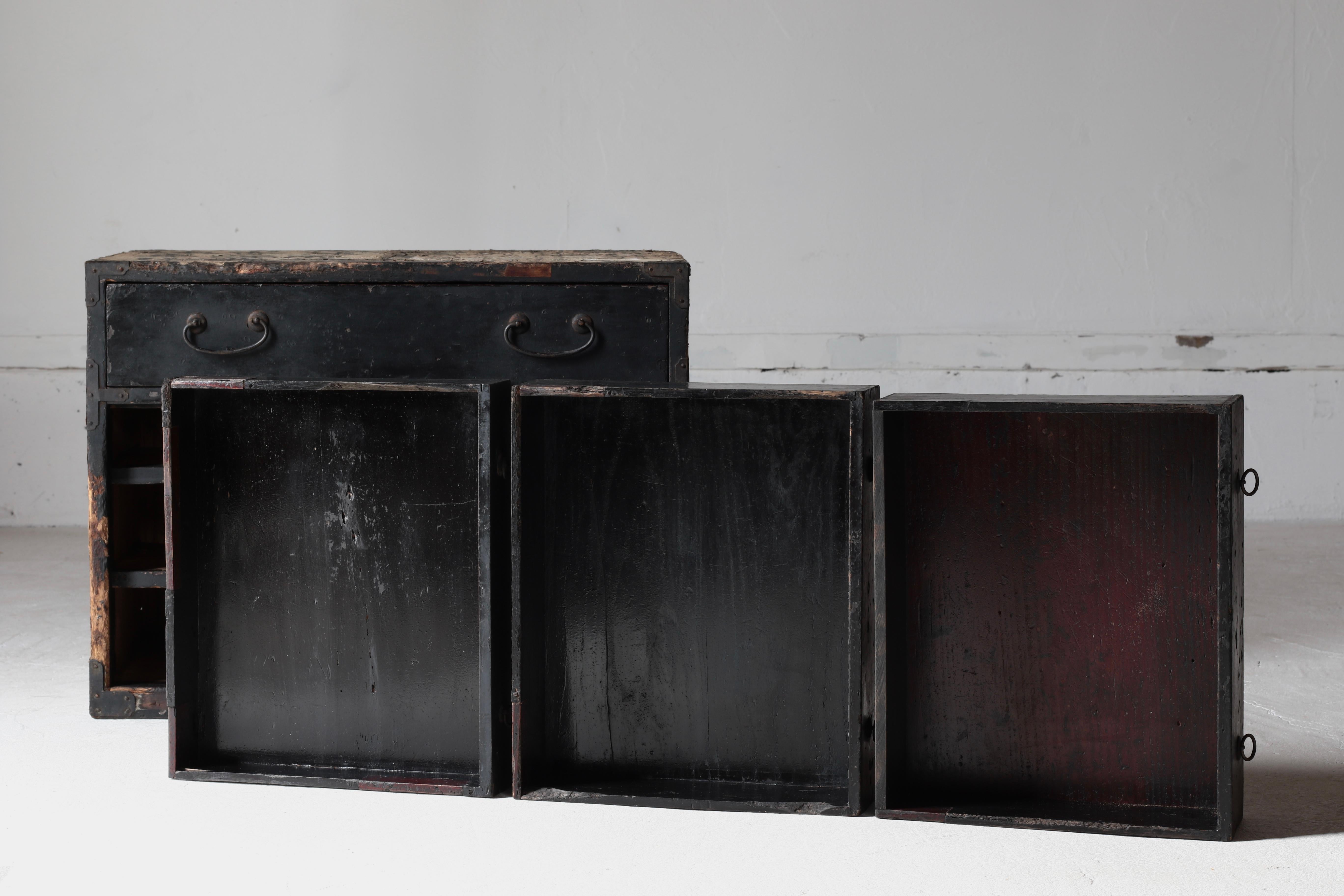 Cajón Negro Antiguo Japonés Con Papel Pegado/ Almacenamiento/ 1868-1912s/ Wabi-sabi 5