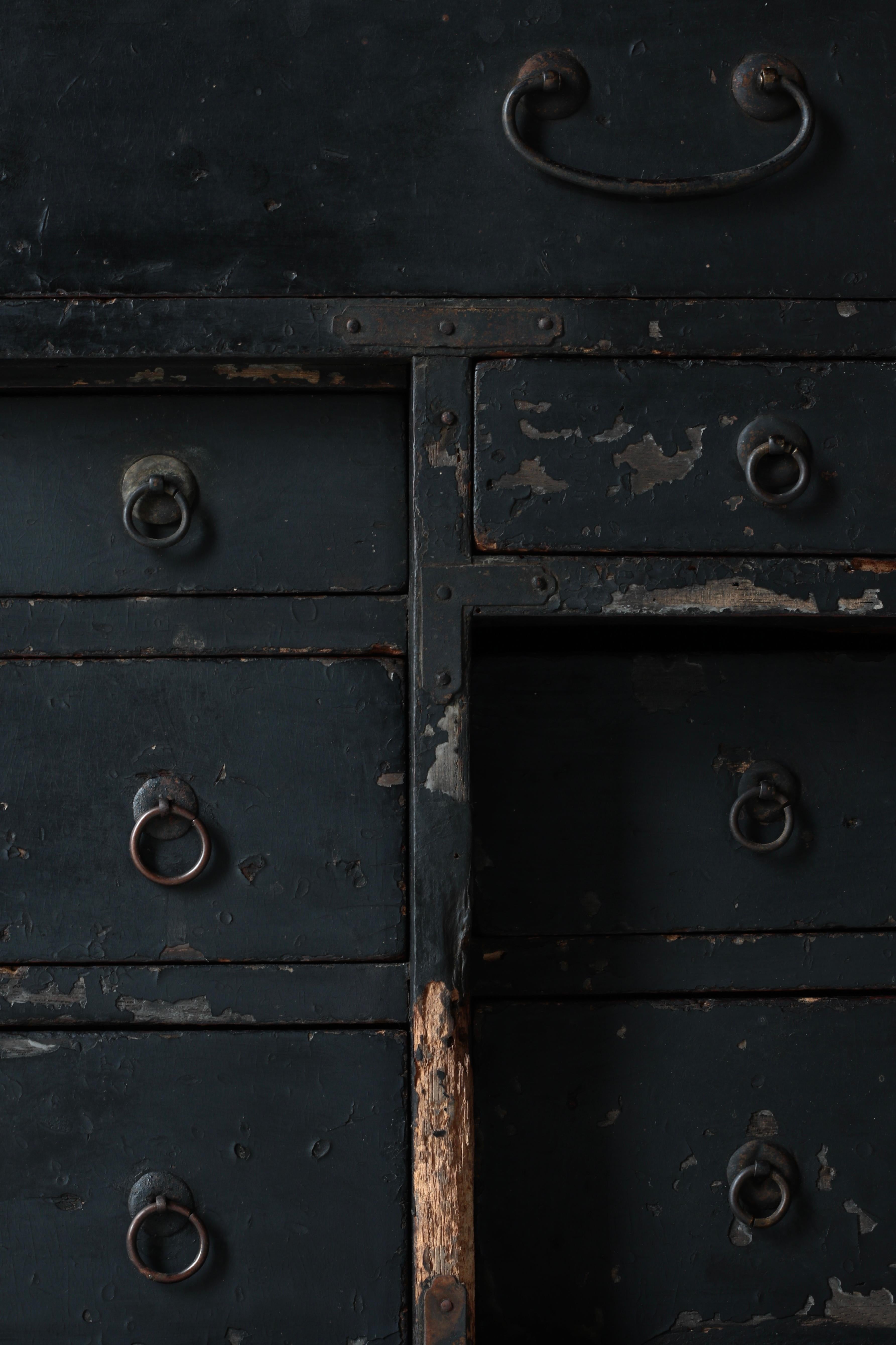 Cajón Negro Antiguo Japonés Con Papel Pegado/ Almacenamiento/ 1868-1912s/ Wabi-sabi 9