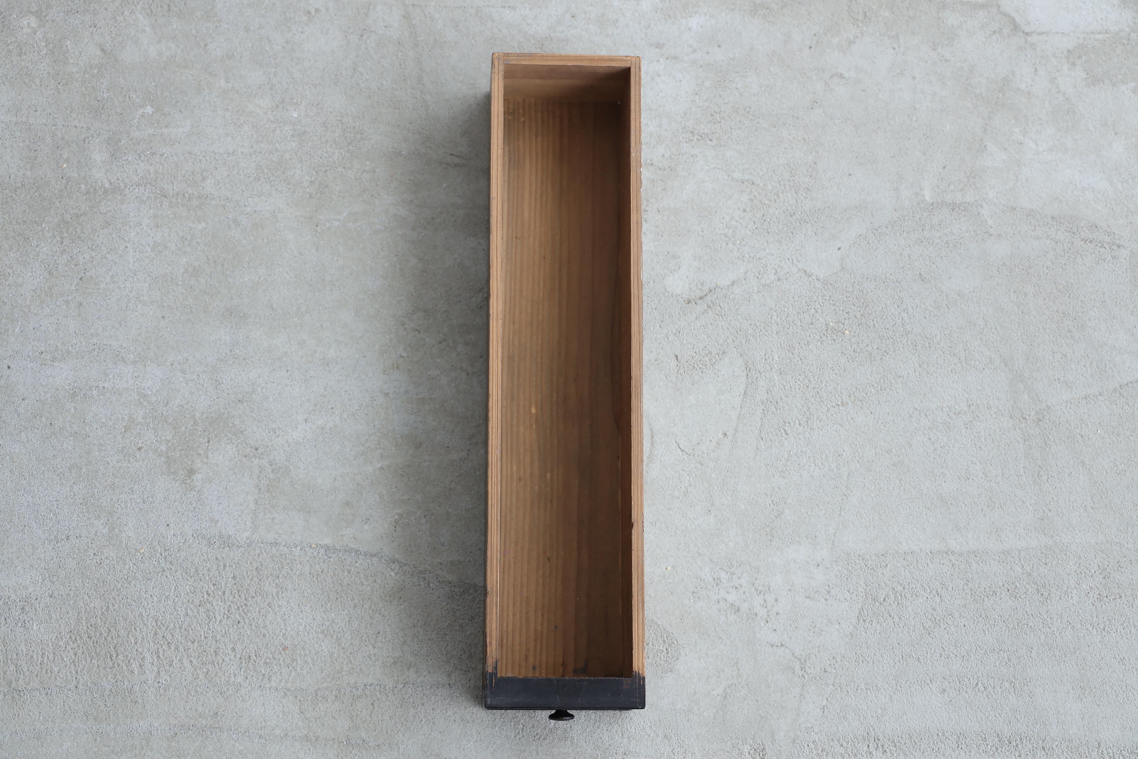 Mesa plegable japonesa antigua negra, Wabi-sabi, Japandi en venta 9