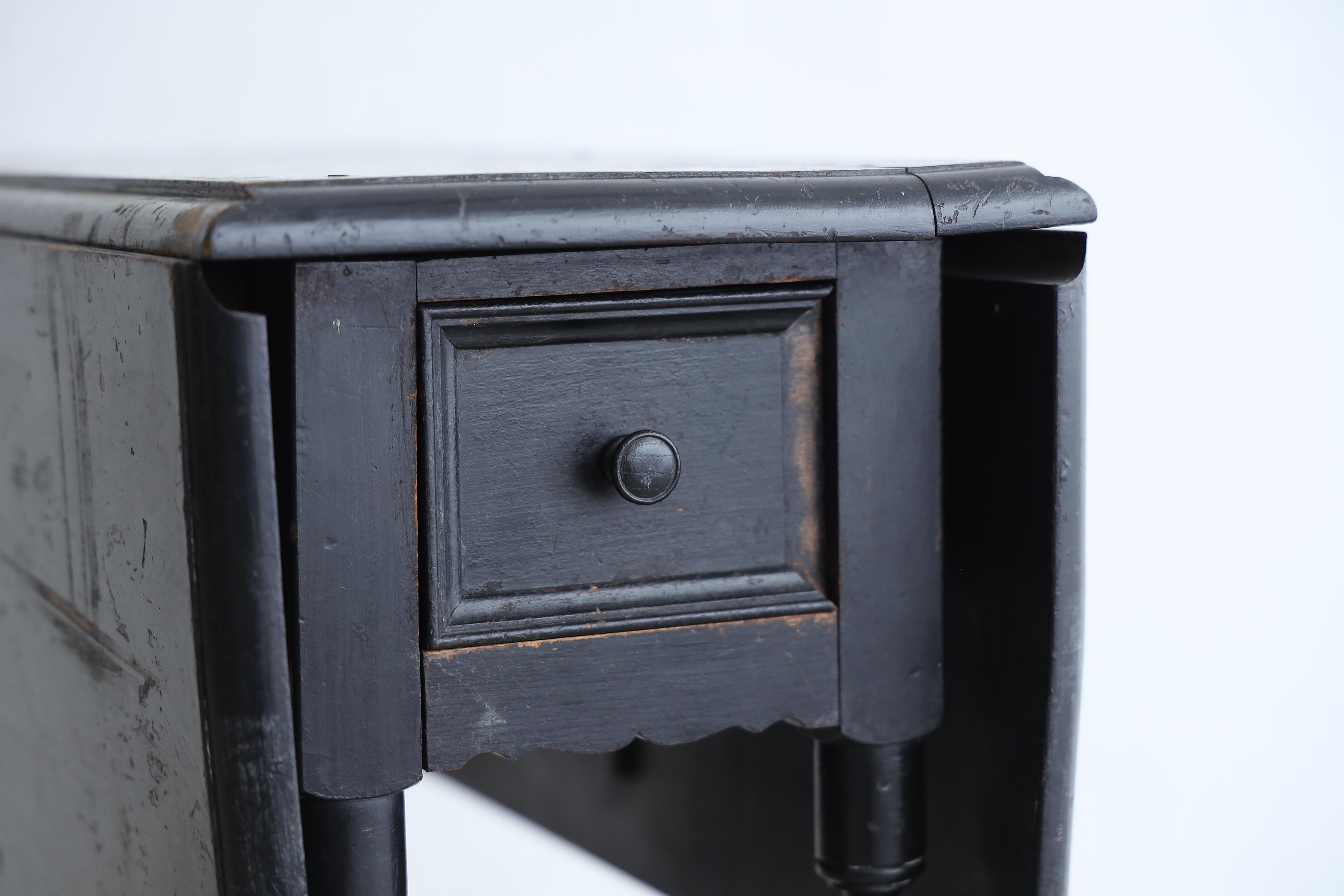 Mesa plegable japonesa antigua negra, Wabi-sabi, Japandi en venta 10