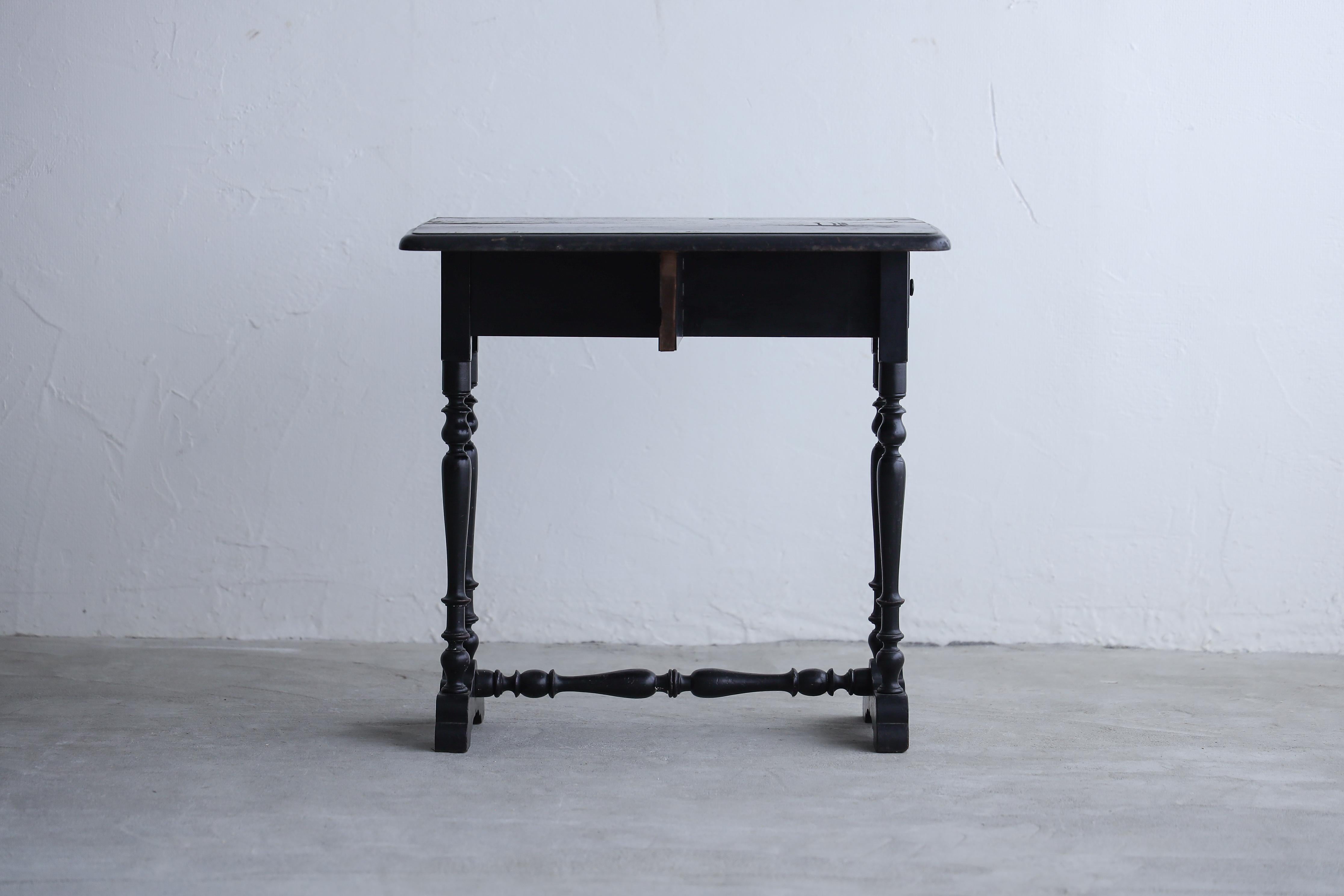 Mesa plegable japonesa antigua negra, Wabi-sabi, Japandi Taisho en venta