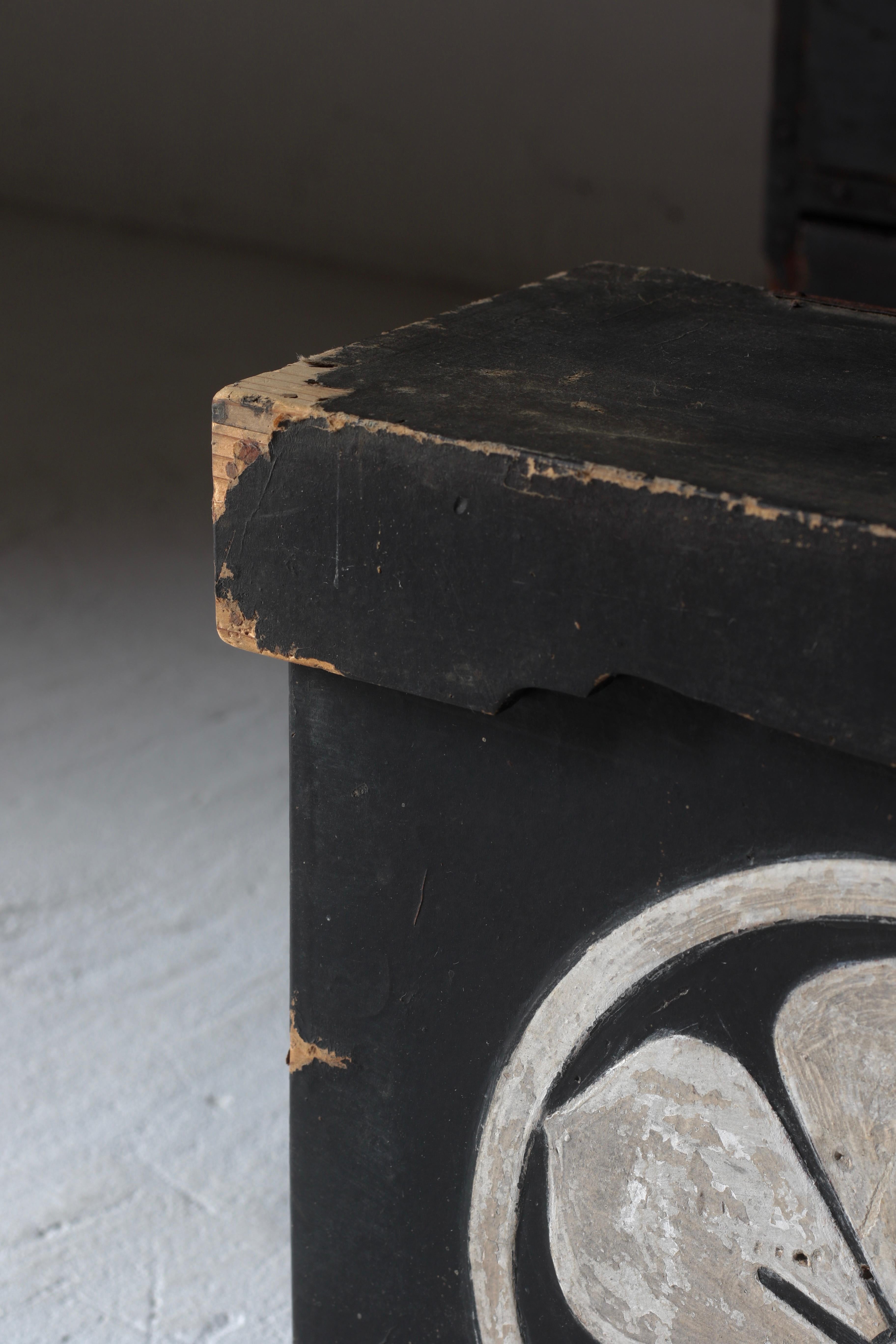 Japanese Antique Black Lantern Box /1896s Objet d'art WabiSabi For Sale 1