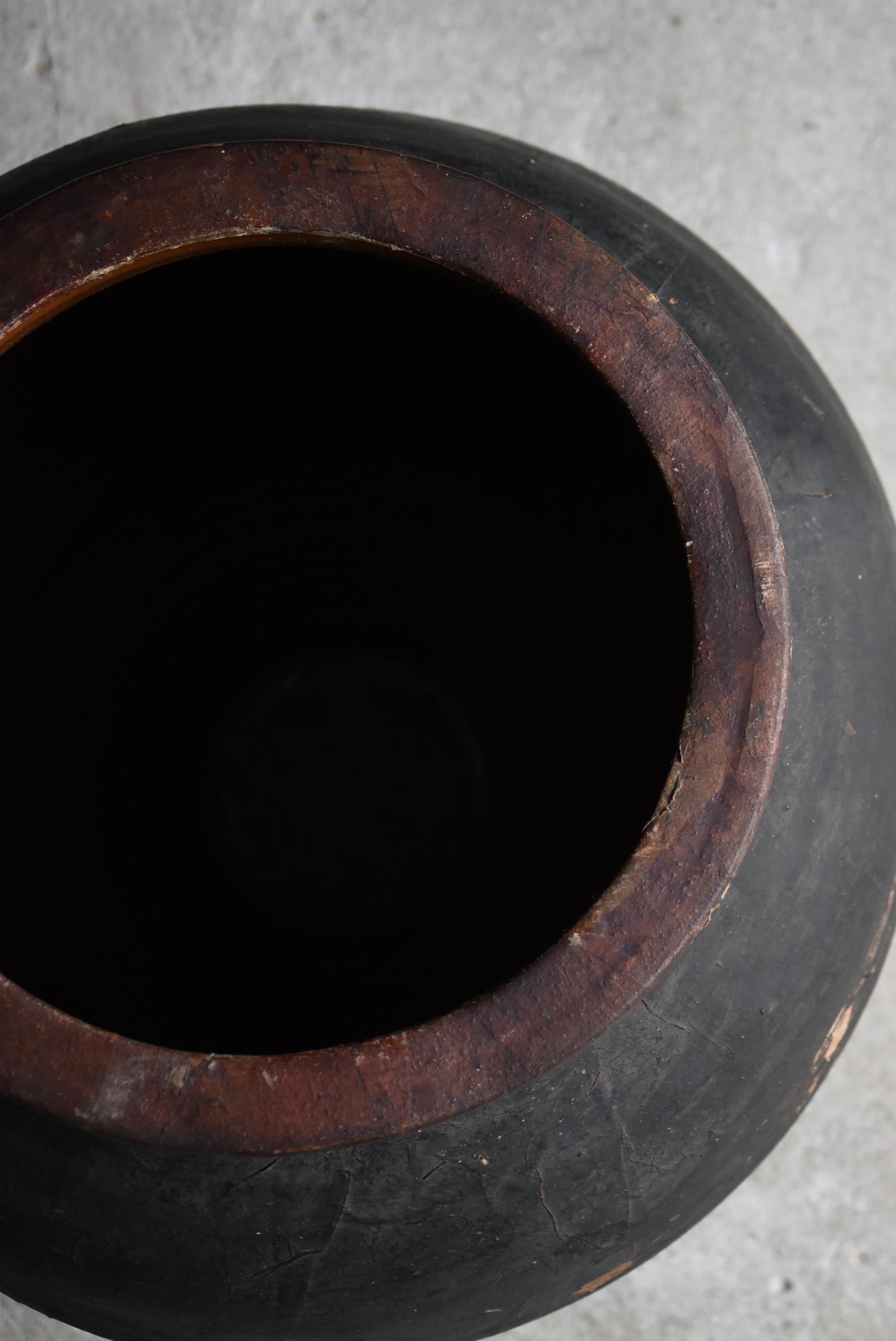 Vase japonais ancien en poterie recouverte de papier noir 1860s-1900s / Wabi Sabi en vente 5