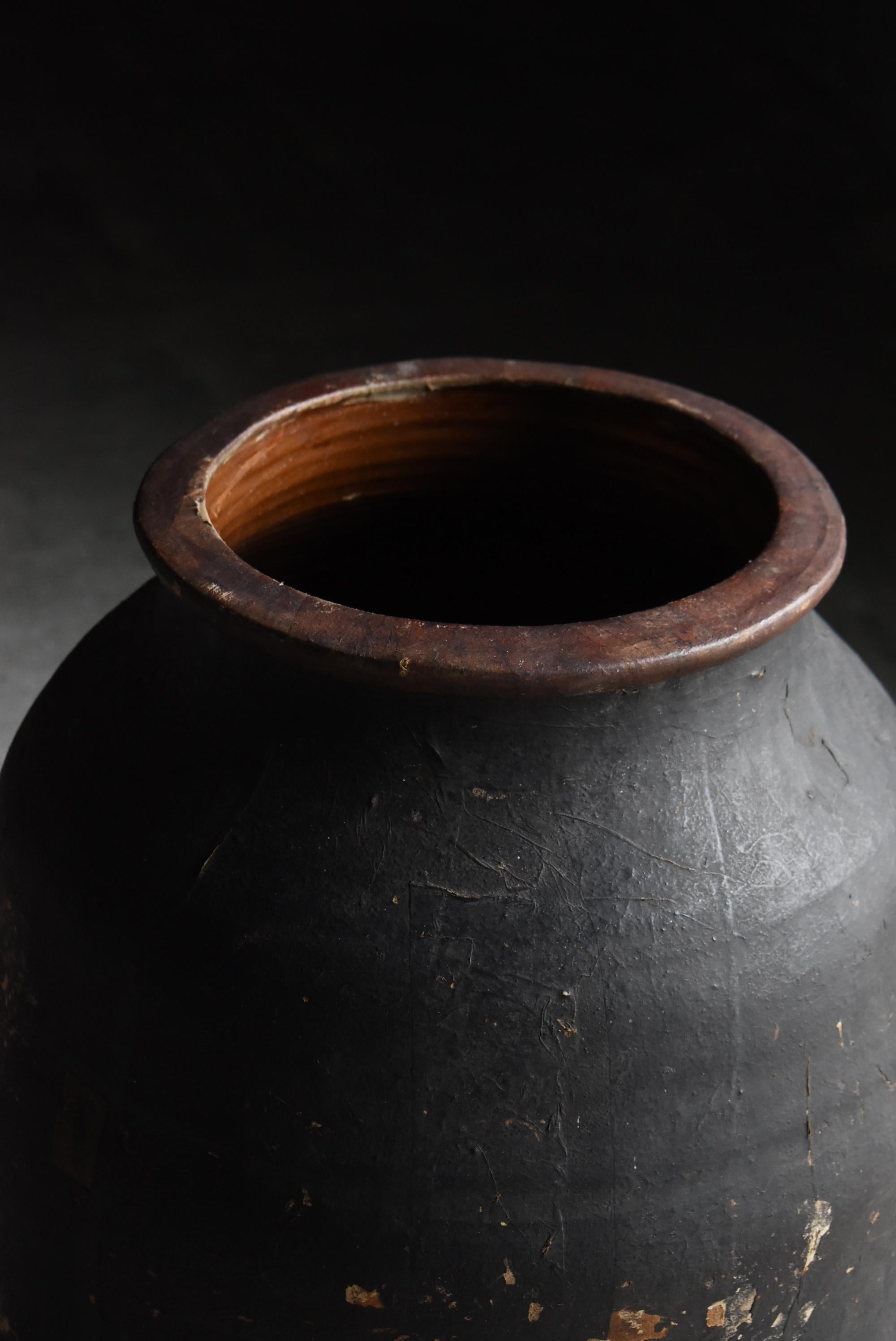 Meiji Vase japonais ancien en poterie recouverte de papier noir 1860s-1900s / Wabi Sabi en vente