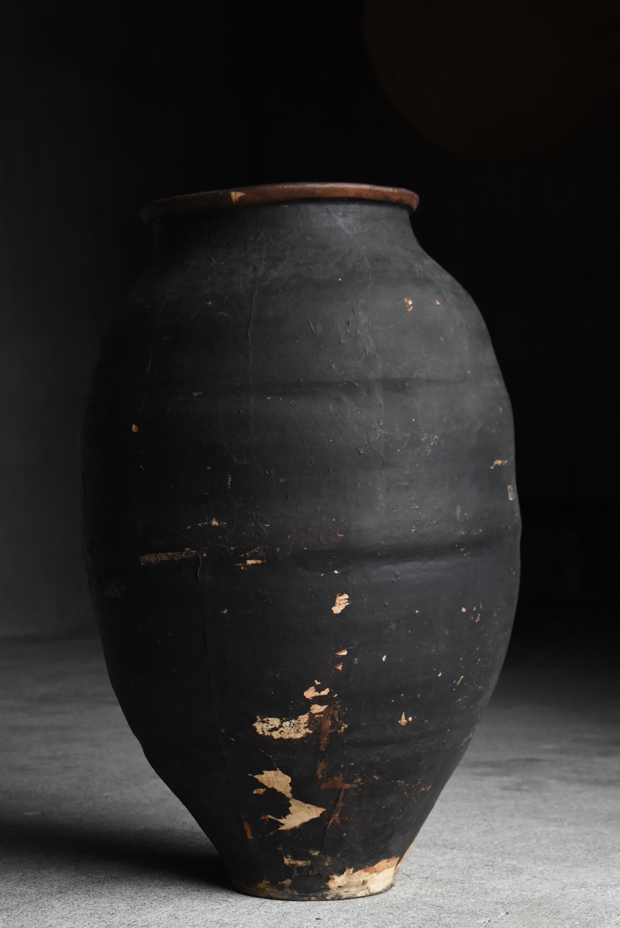 Vase japonais ancien en poterie recouverte de papier noir 1860s-1900s / Wabi Sabi Bon état - En vente à Chōsei District Nagara, JP