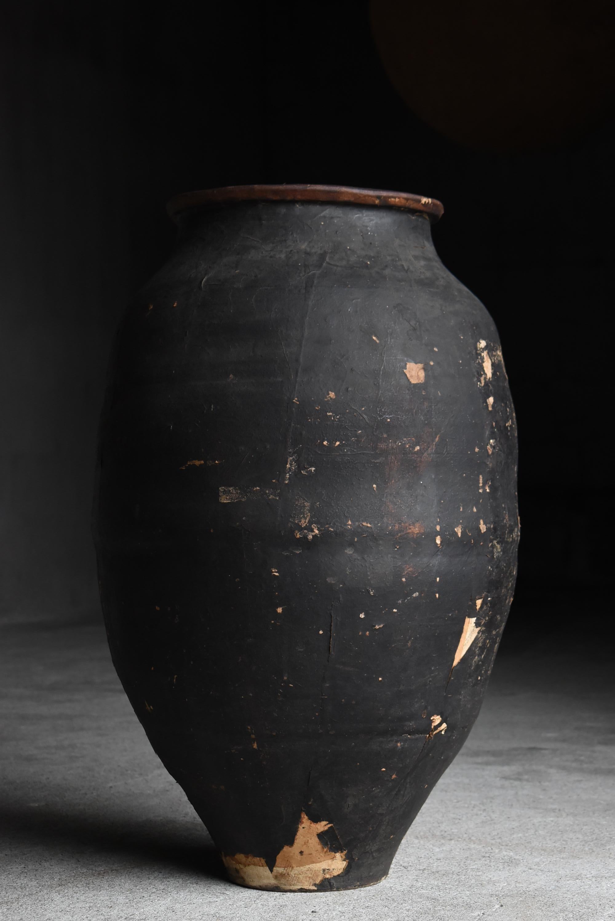 Papier Vase japonais ancien en poterie recouverte de papier noir 1860s-1900s / Wabi Sabi en vente