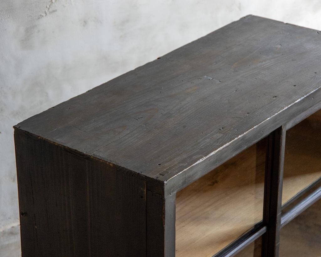 Japanese Antique Black Sliding Glass Door Cabinet, Early Showa Period '1926-' For Sale 11