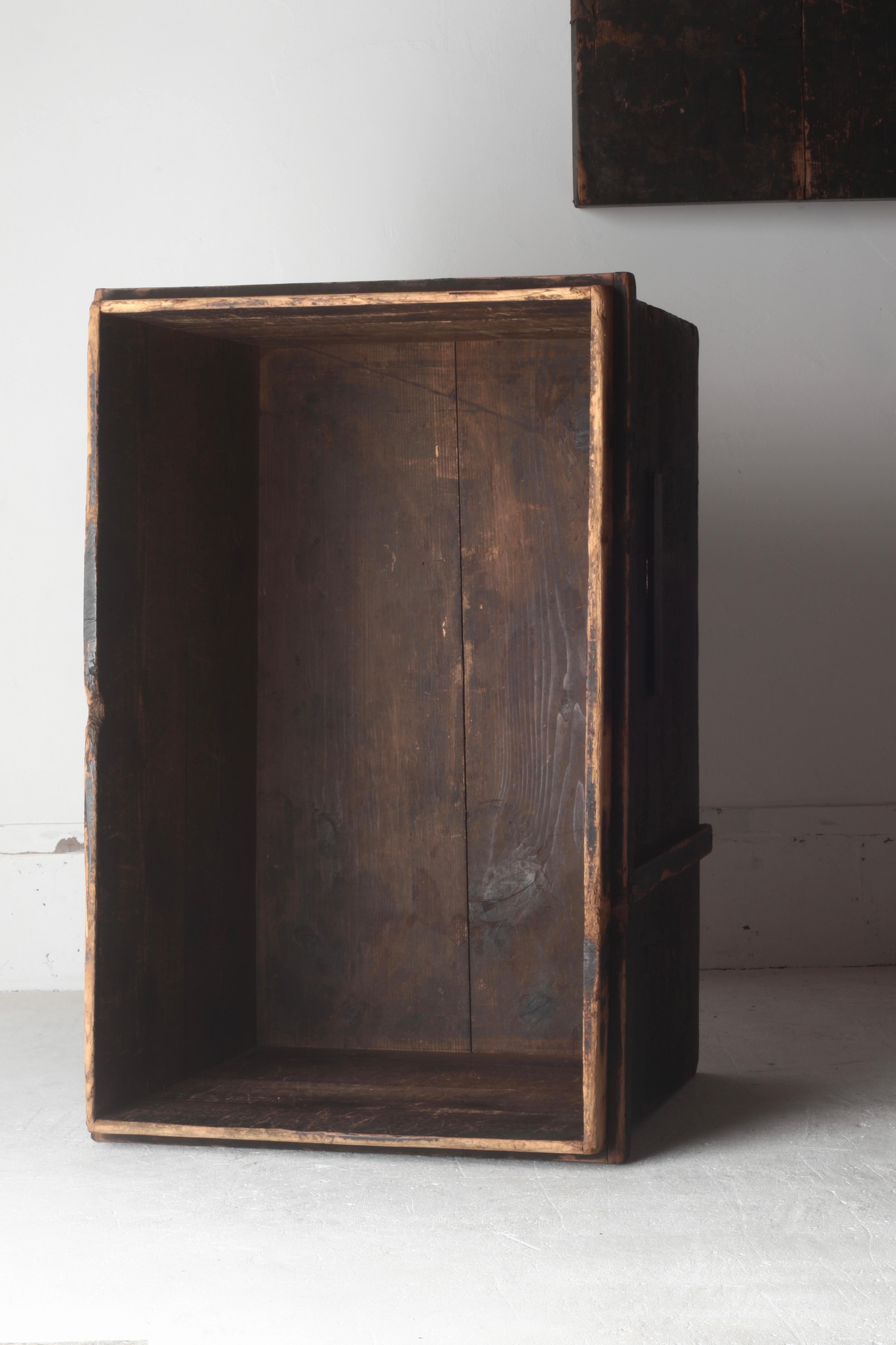 Scatola nera antica giapponese / Coperte / 1800-1868s Wabi-sabi in vendita 2