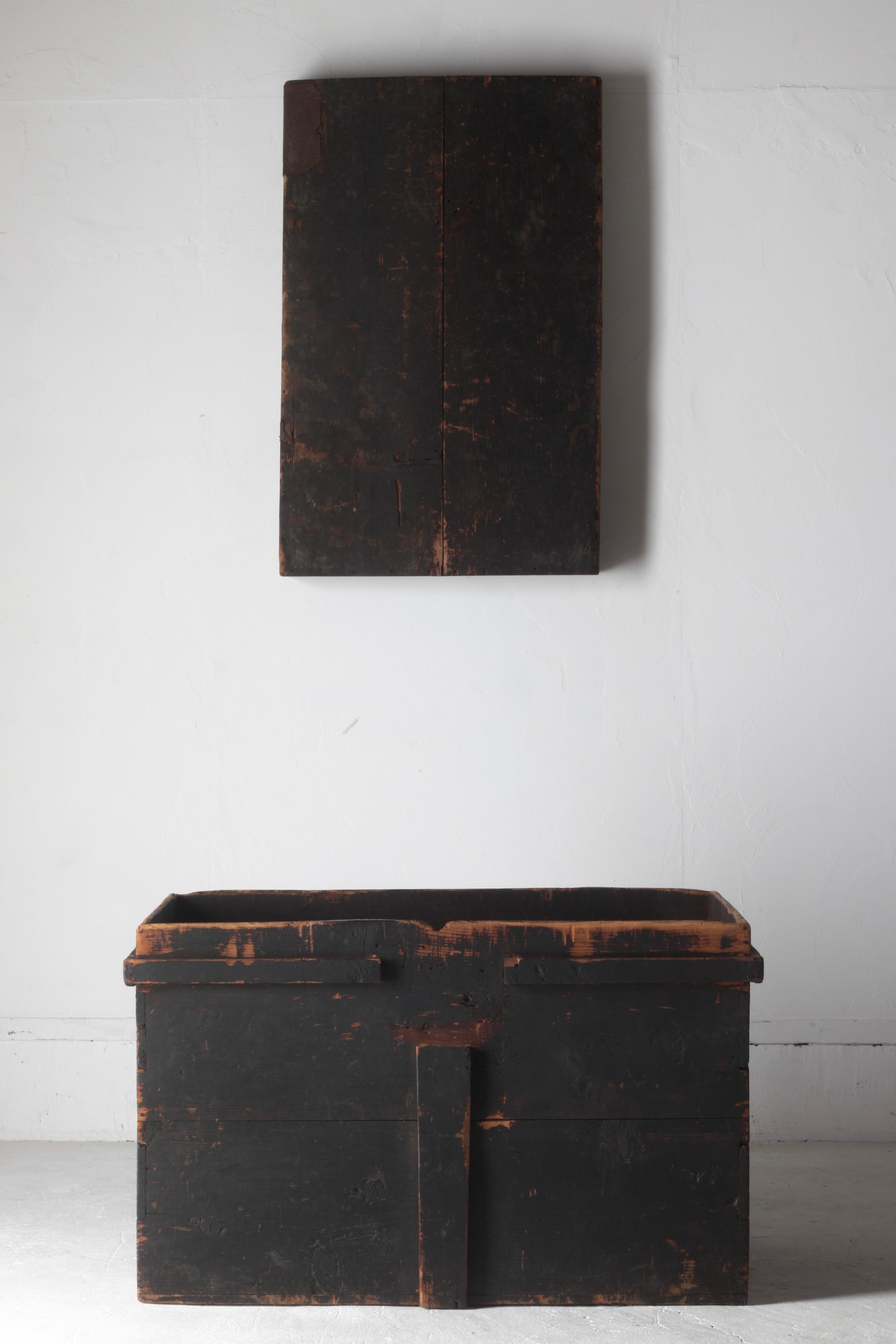Giapponese Scatola nera antica giapponese / Coperte / 1800-1868s Wabi-sabi in vendita