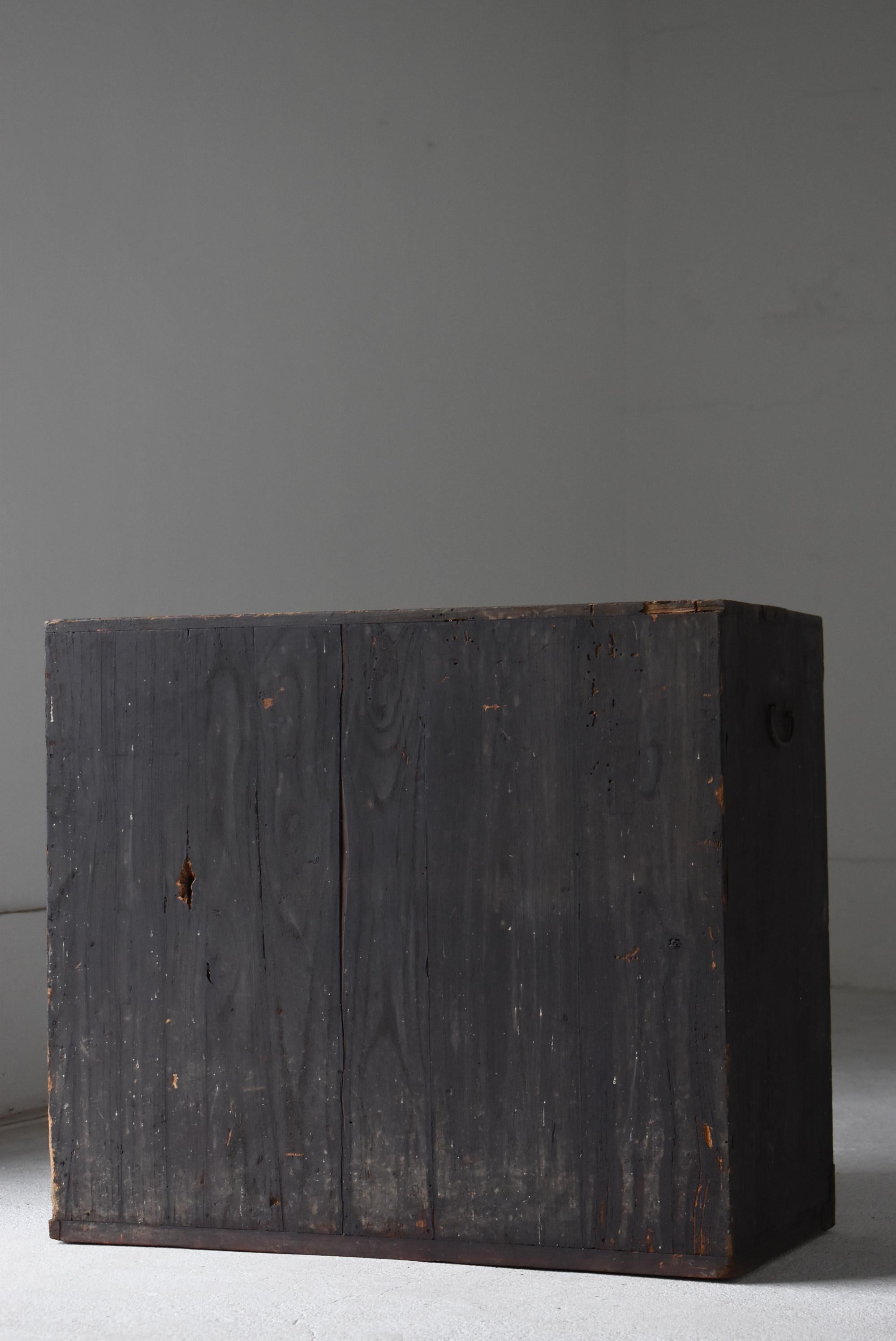 Ancien Tansu Noir Japonais 1860s-1900s / Buffet Tiroir de Rangement Wabisabi en vente 5