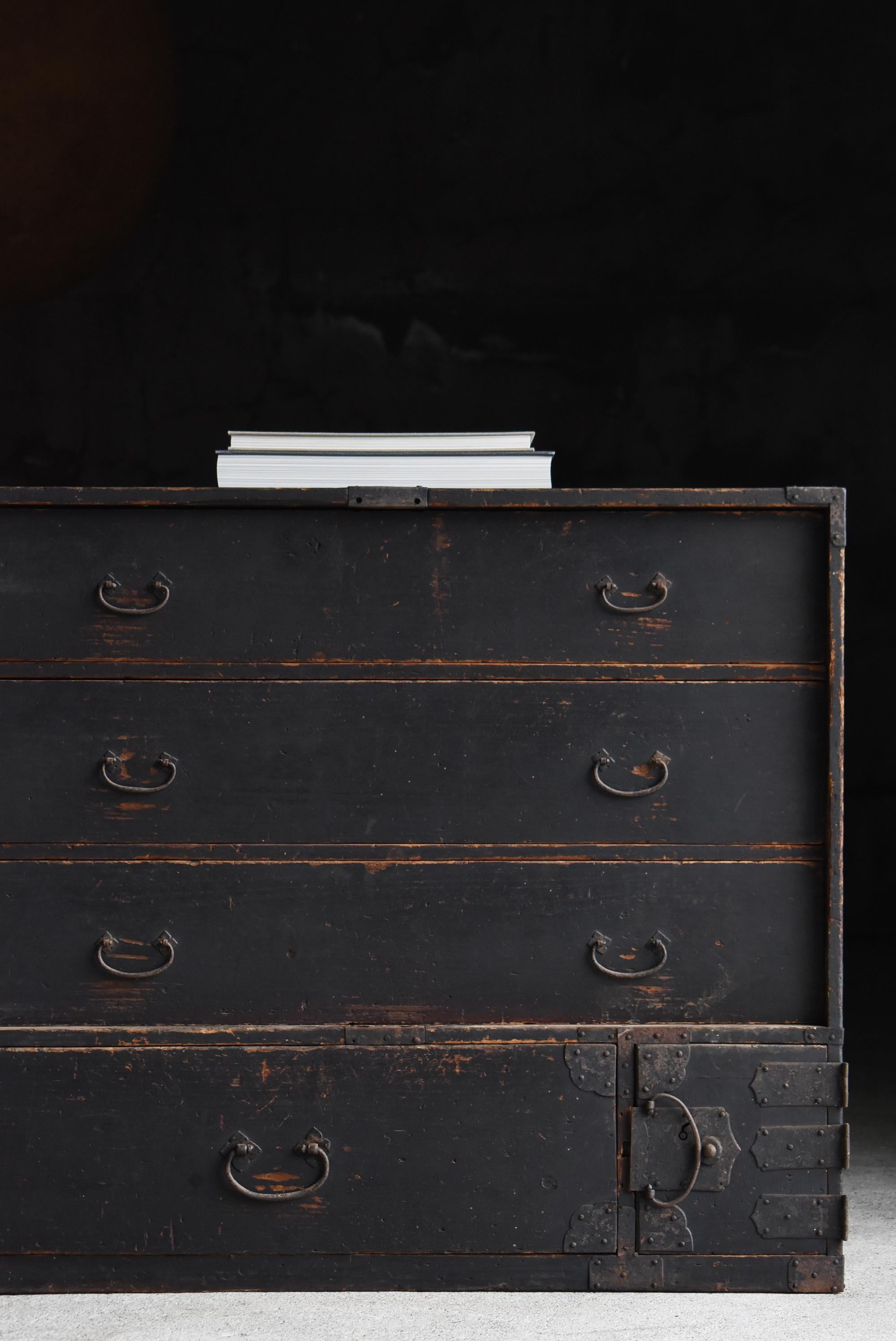 Ancien Tansu Noir Japonais 1860s-1900s / Buffet Tiroir de Rangement Wabisabi en vente 8