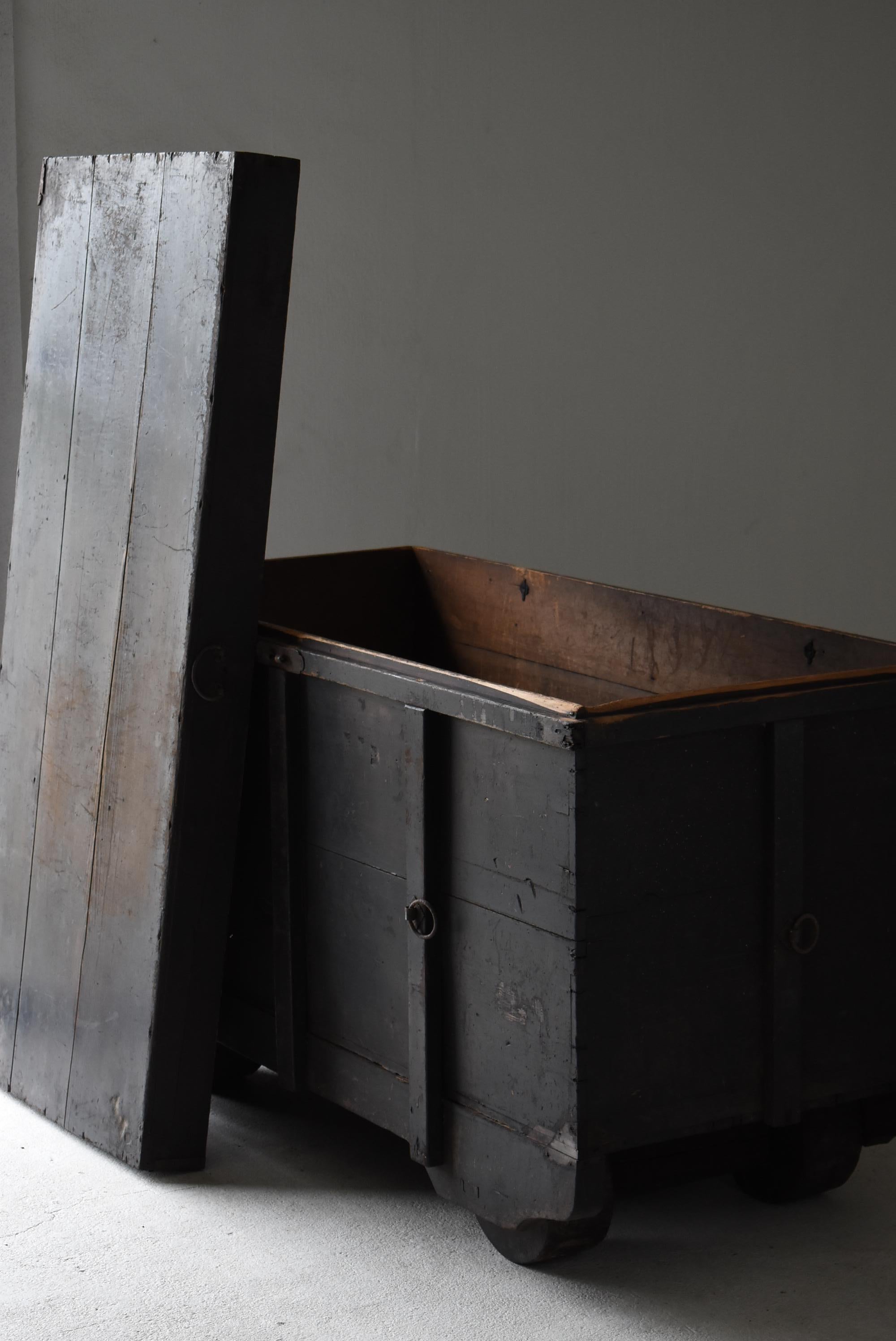 Japanese Antique Black Tansu 1860s-1900s / Storage Box Cabinet Wabi Sabi  3