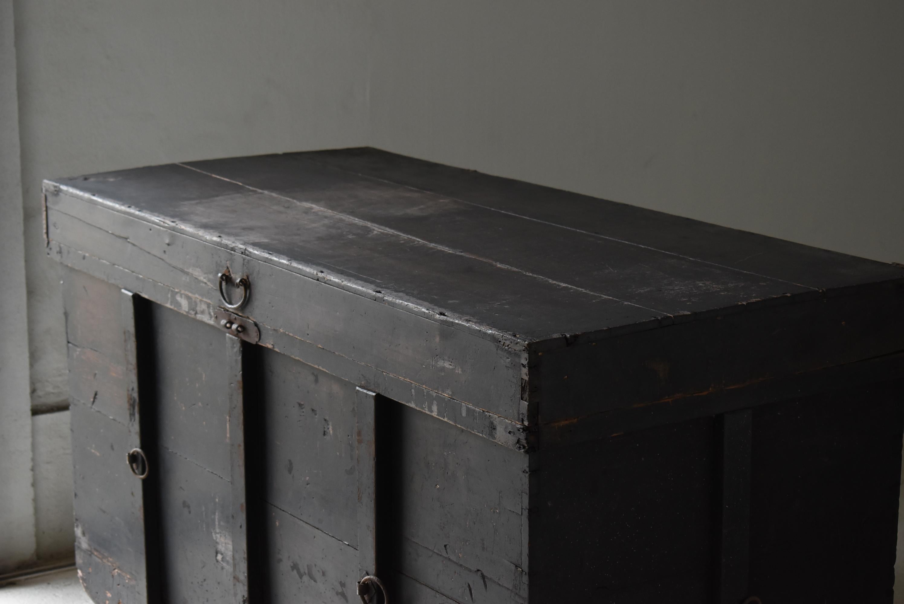 Cedar Japanese Antique Black Tansu 1860s-1900s / Storage Box Cabinet Wabi Sabi 