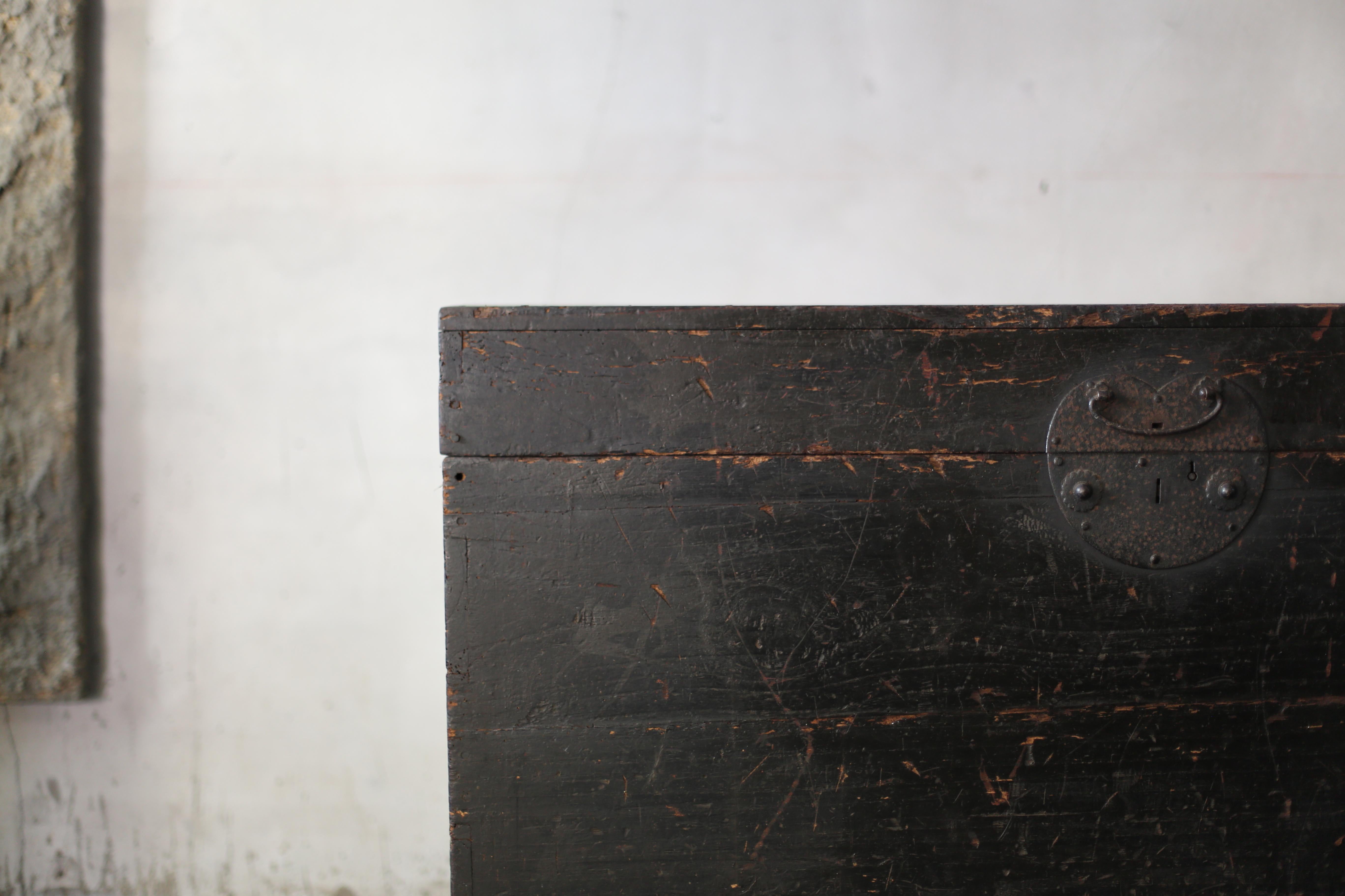 20th Century Japanese Antique Black Tansu 1860s-1900s / Storage Box Sofa Table Wabisabi