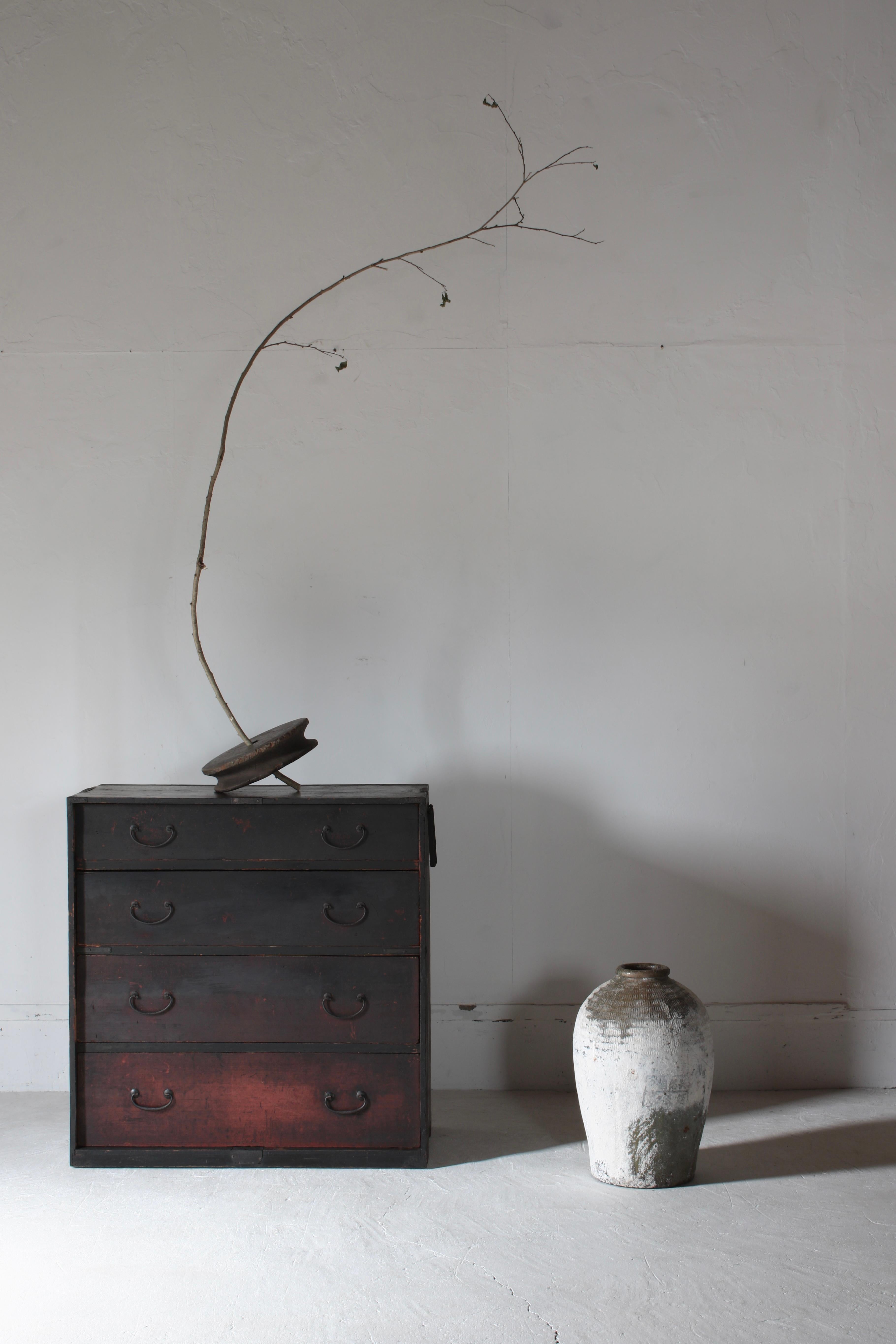 XIXe siècle Antiquités japonaises Tansu / Tiroir de cabinet noir / 1868-1912s / Wabi-Sabi Mingei