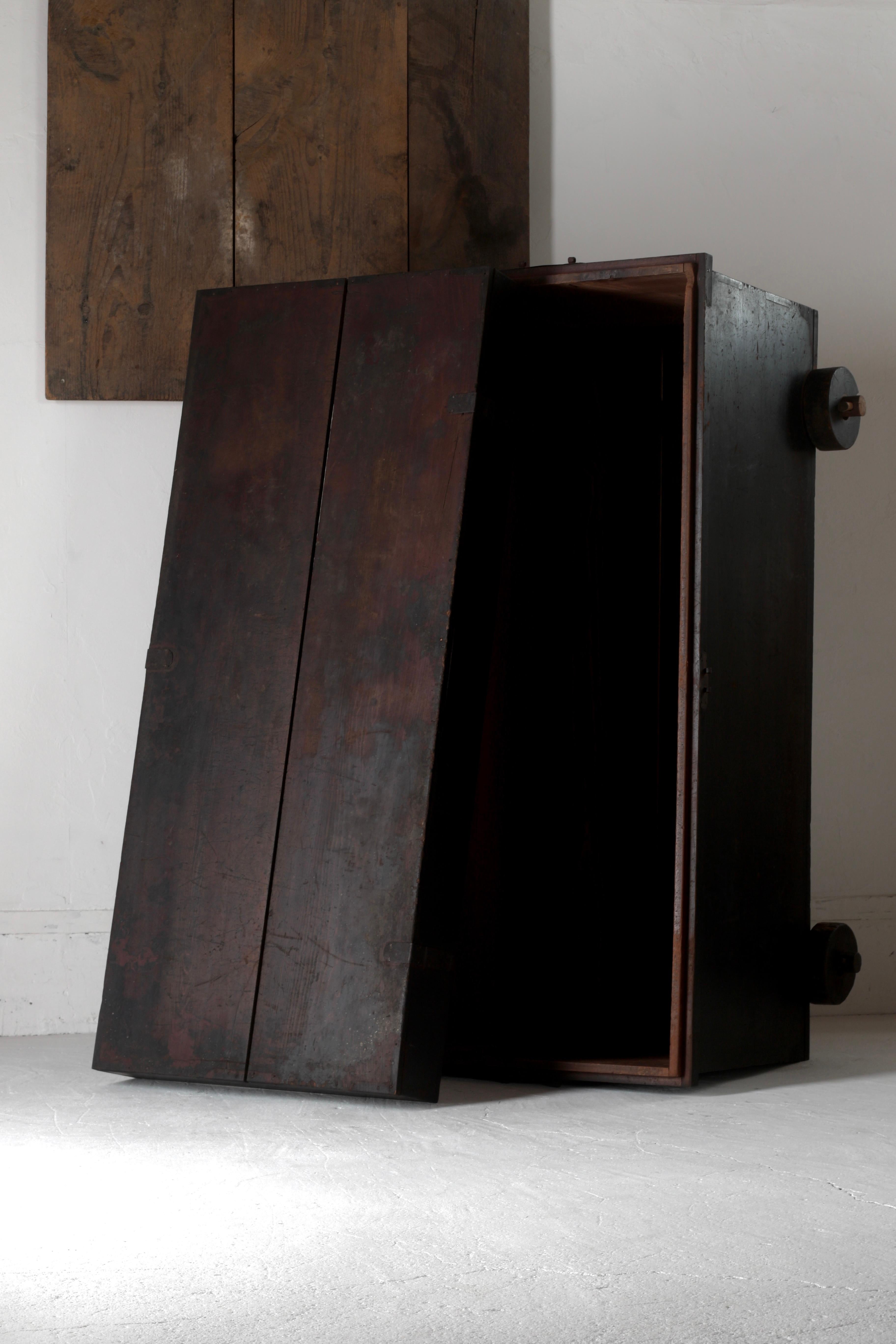 Japanese Antique Black Tansu / Cabinet Sideboard / 1860-1900s WabiSabi For Sale 8