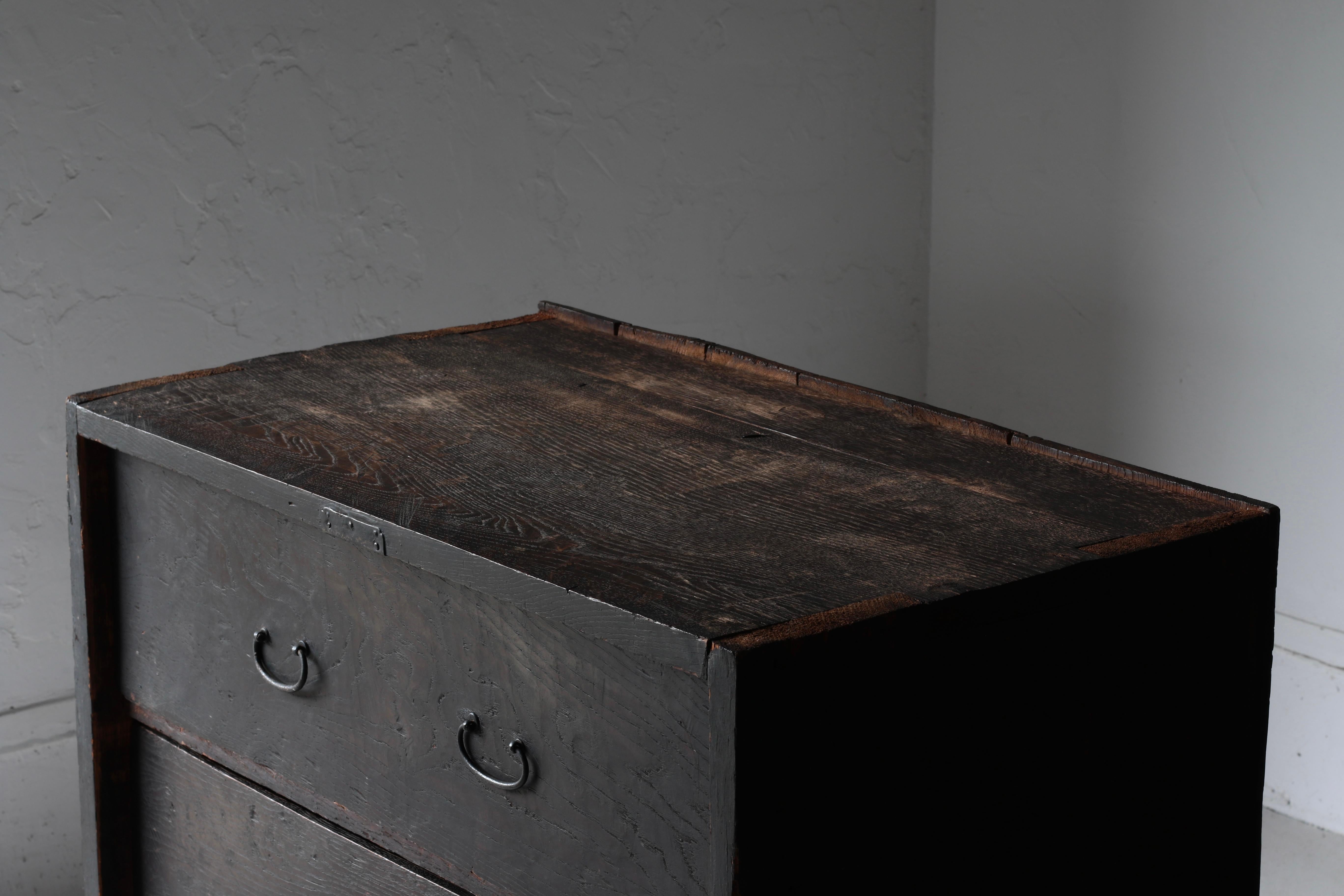 Antico Tansu nero giapponese / Credenza / 1868-1912 Wabi-sabi In condizioni buone in vendita a Iwate-gun Shizukuishi-cho, Iwate Prefecture