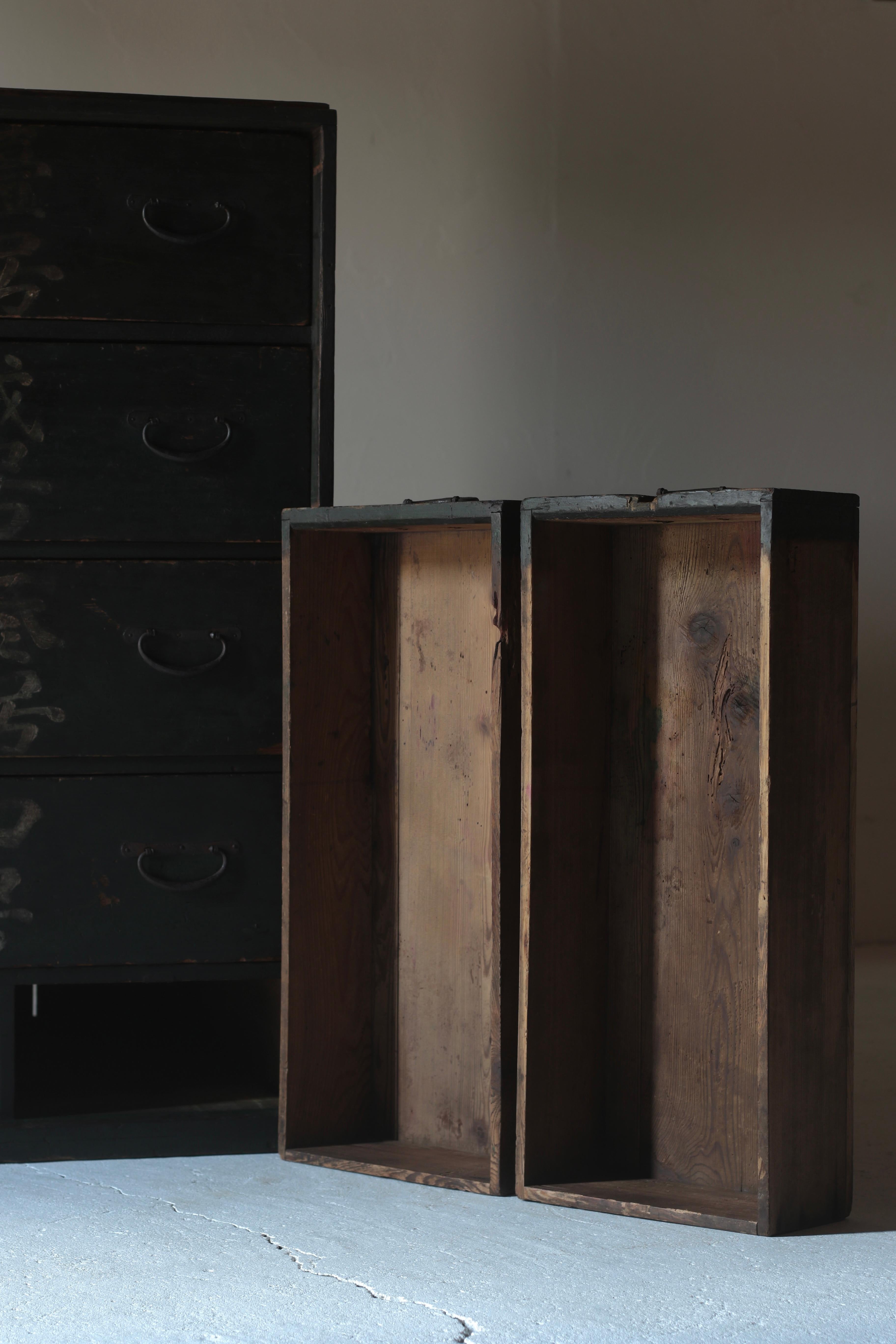 Japanese Antique Black Tansu / Chest of drawers Cabinet / 1912s-1926s WabiSabi For Sale 3