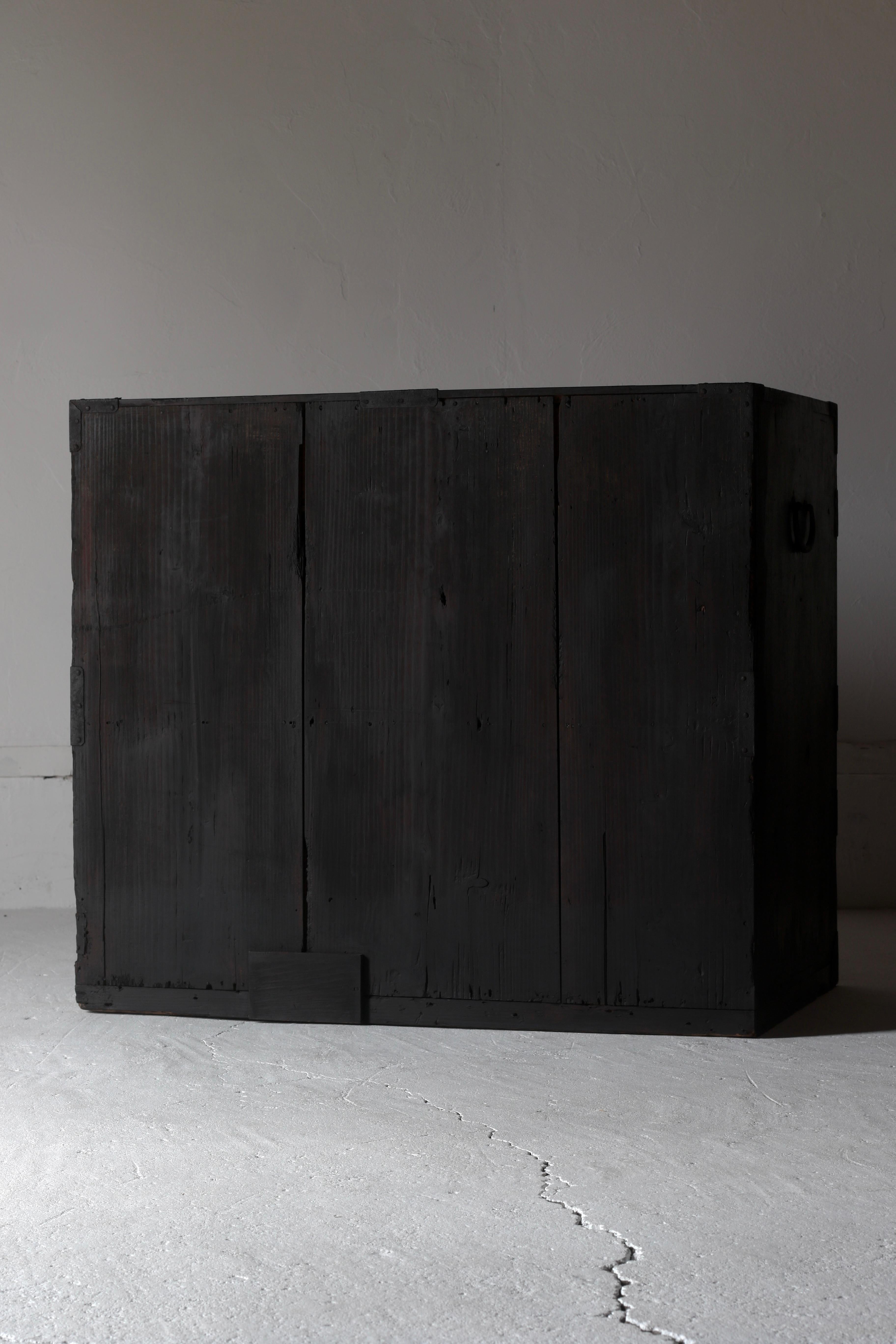 Japanese Antique Black Tansu / Storage Cabinet / 1868s-1912s WabiSabi 2