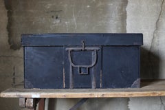 Japanese Antique Black Wooden Box 1700s-1800s/Coffee Table Tansu Mingei