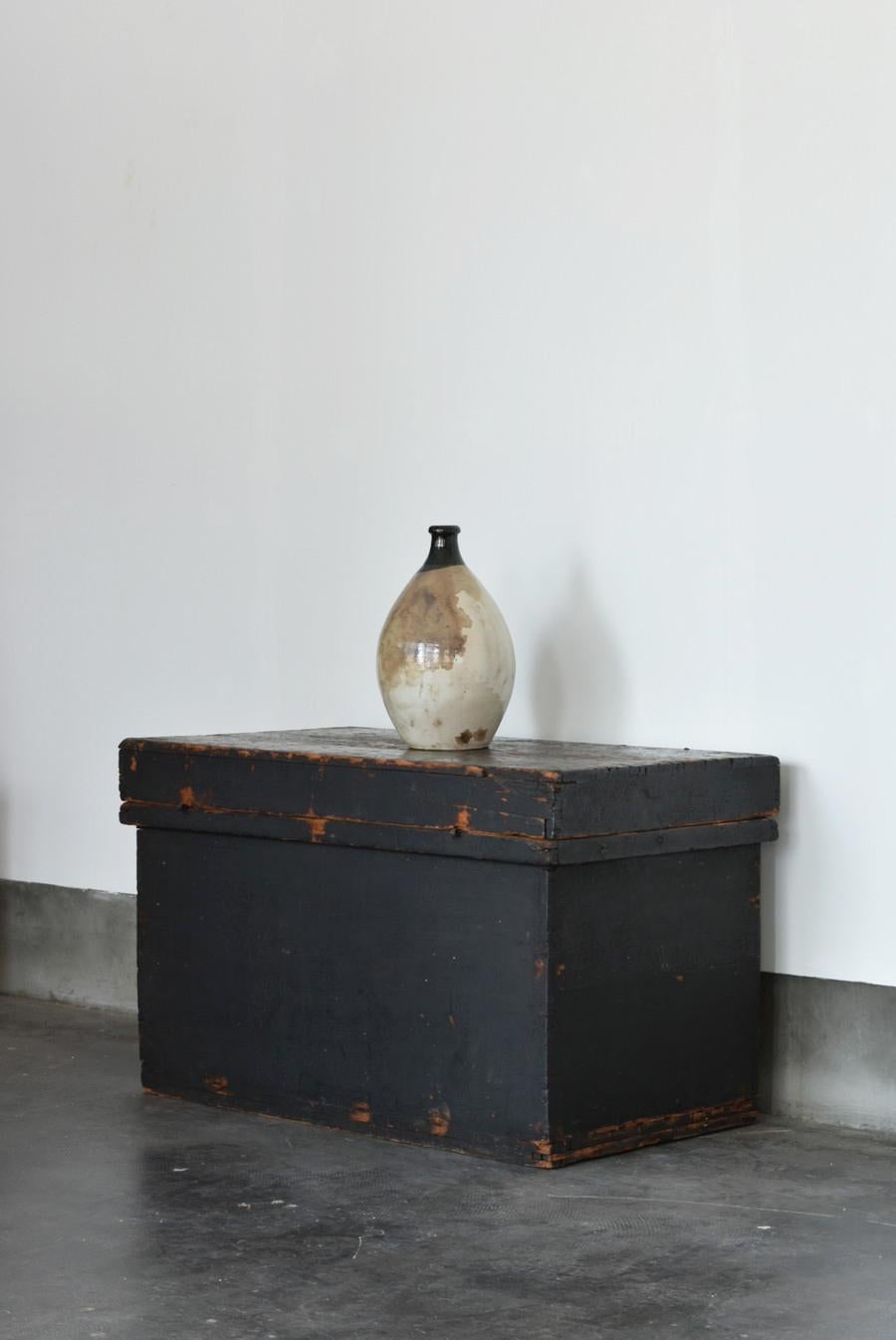 Japanese Antique Black Wooden Box/1800-1900/Coffee Table/Mingei Storage Box 8