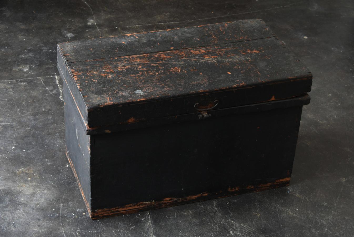 Japanese Antique Black Wooden Box/1800-1900/Coffee Table/Mingei Storage Box 1