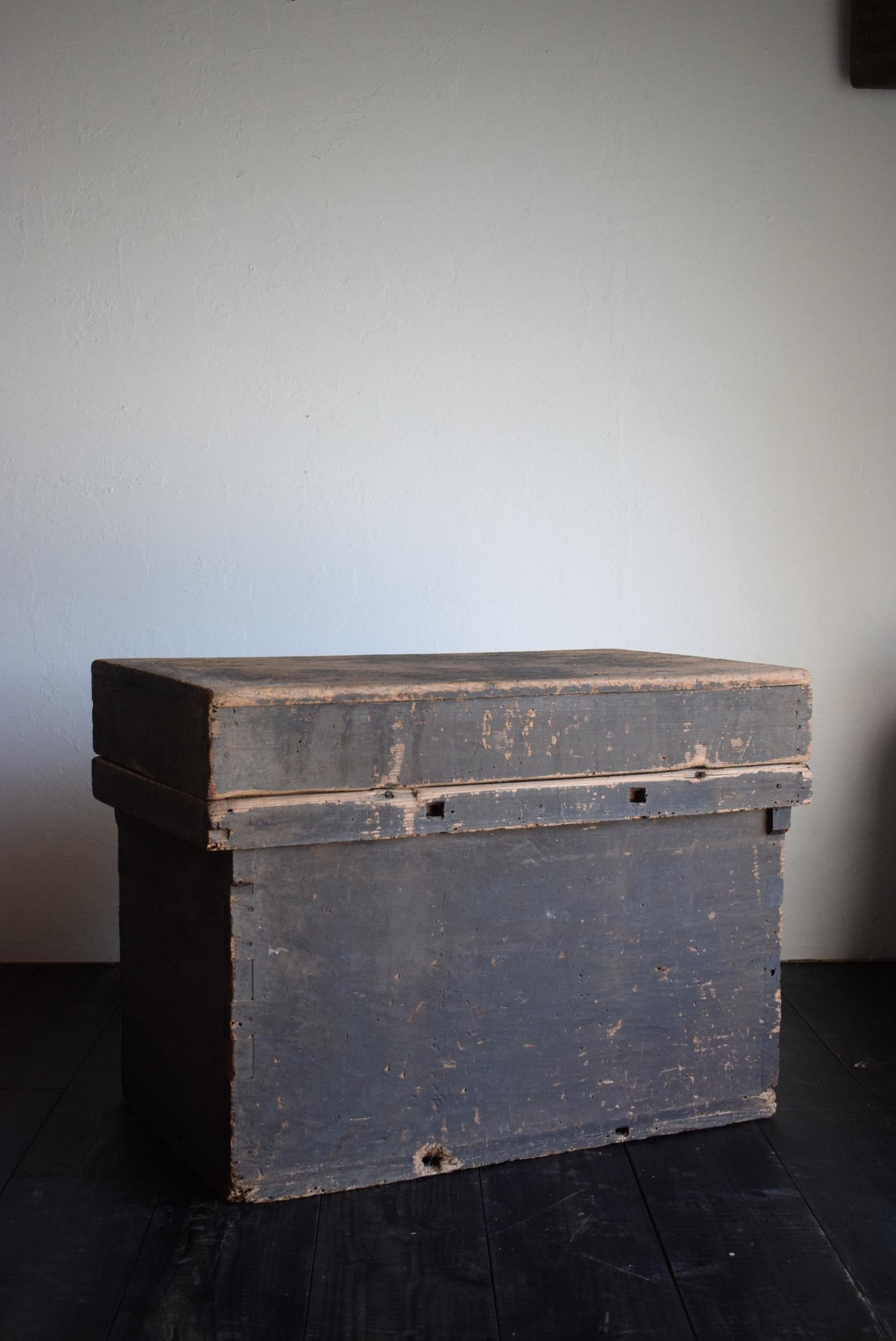Japanische antike schwarze Holzschachtel 1860er-1900er Jahre/Sofa-Tisch Tansu Mingei Aufbewahrung im Angebot 5