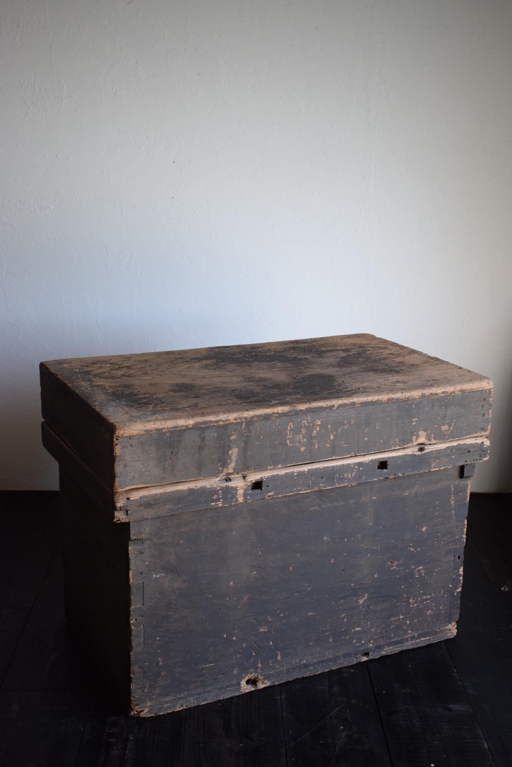 Japanische antike schwarze Holzschachtel 1860er-1900er Jahre/Sofa-Tisch Tansu Mingei Aufbewahrung im Angebot 13