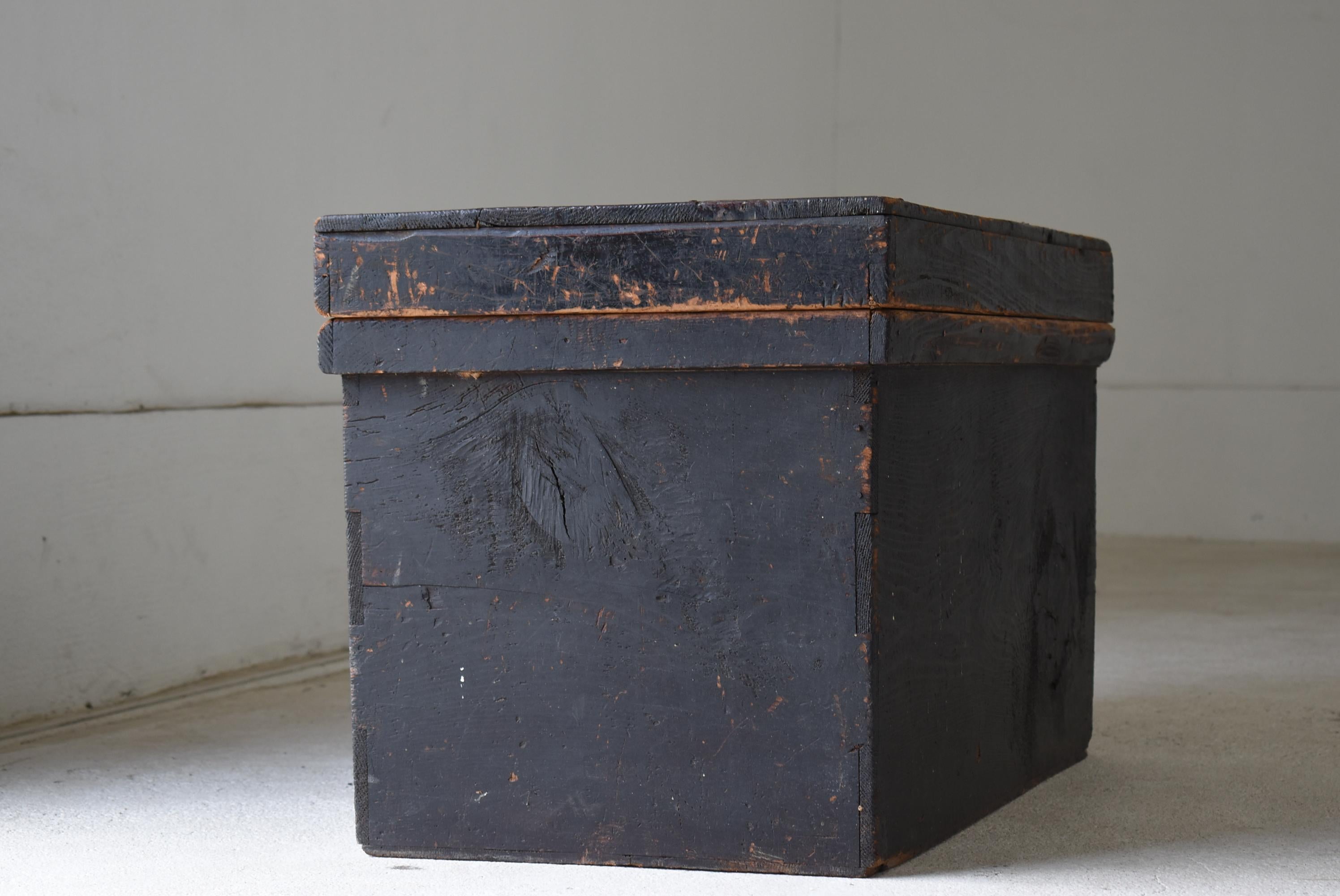 Japanese Antique Black Wooden Box 1860s-1900s/Sofa Table Tansu Storage Wabi-Sabi 2