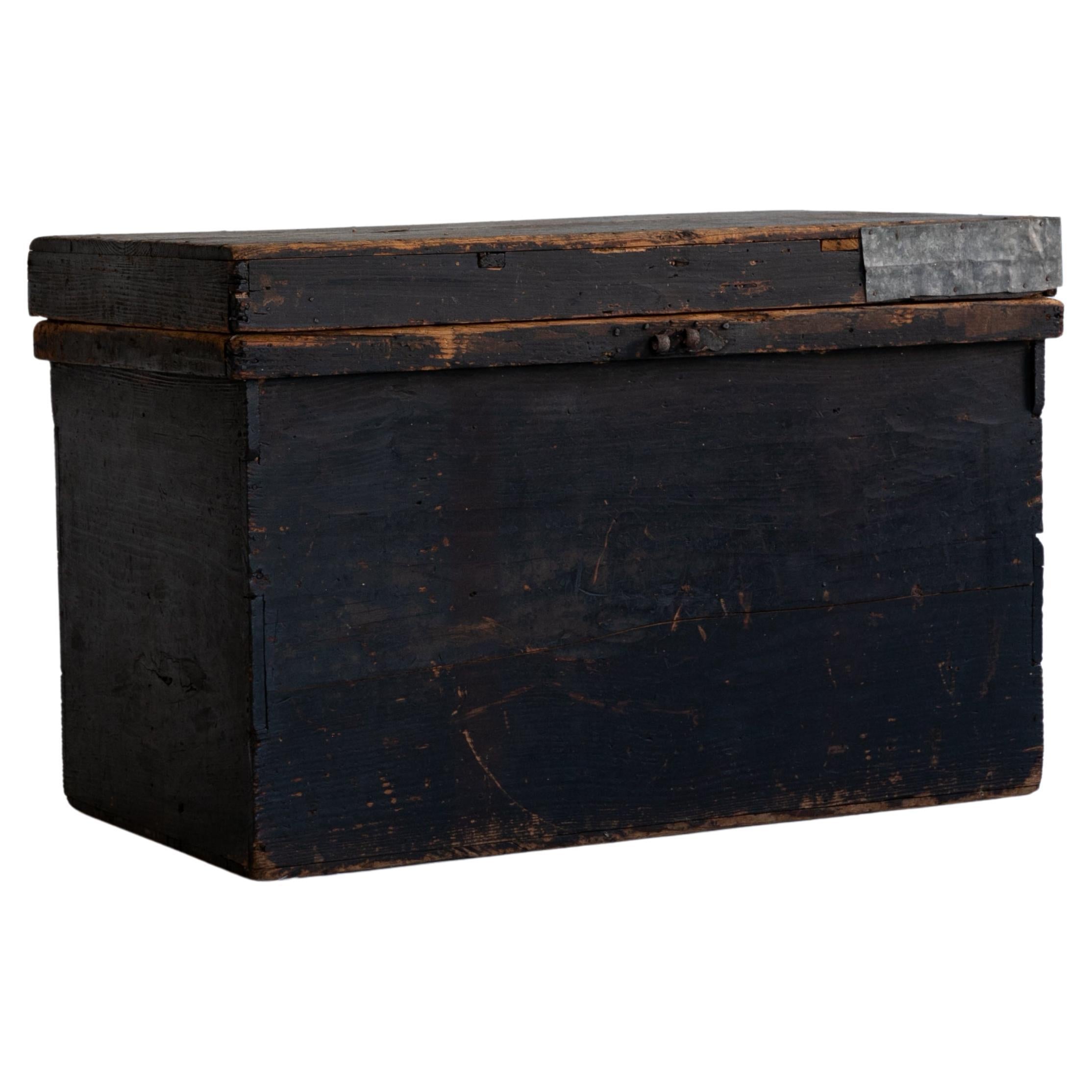Japanese Antique Black Wooden Box 1860s-1900s / Sofa Table Tansu Wabi Sabi