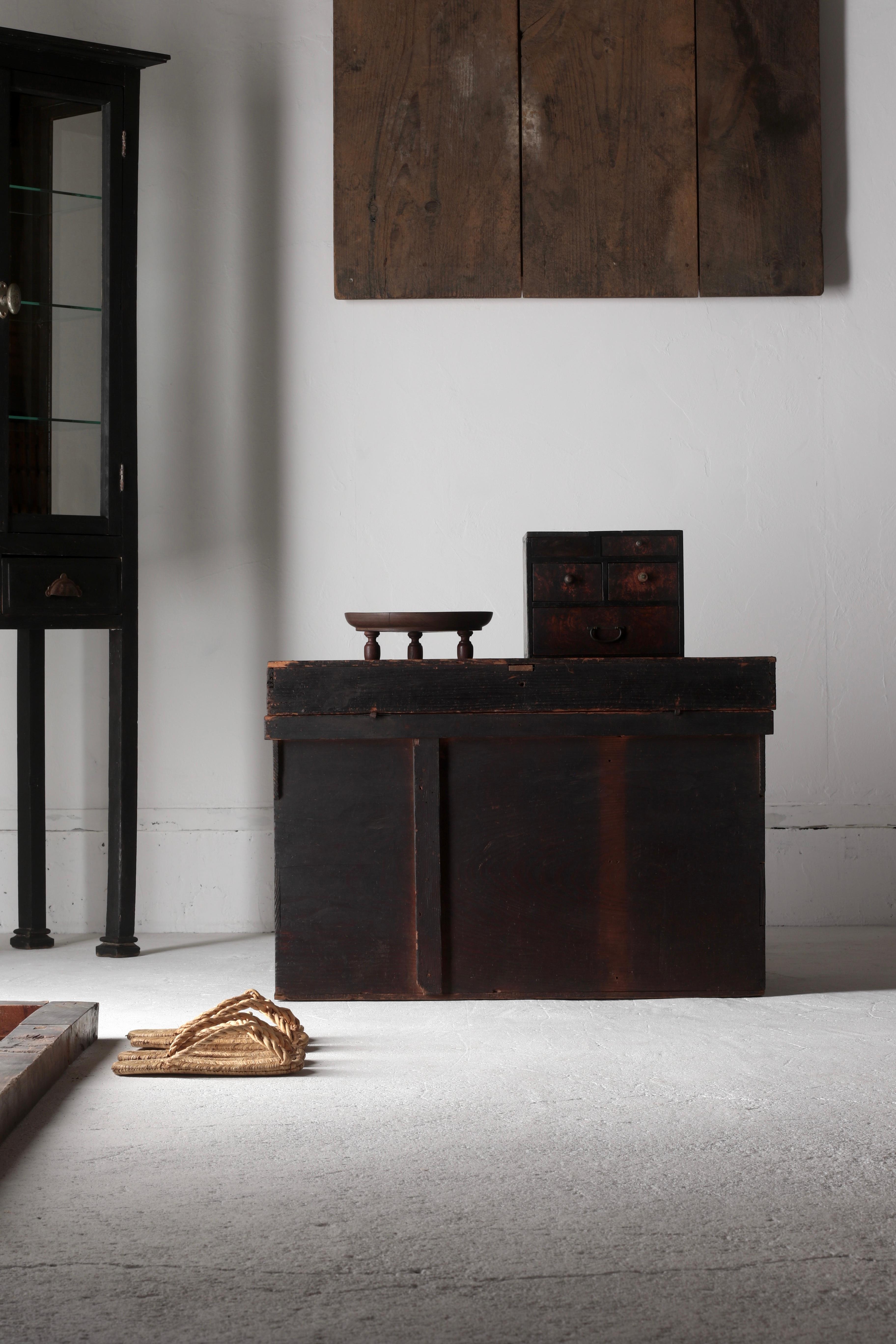 Japanese Antique Black Wooden Box / Storage Sofa Table / 1868-1912s WabiSabi For Sale 9