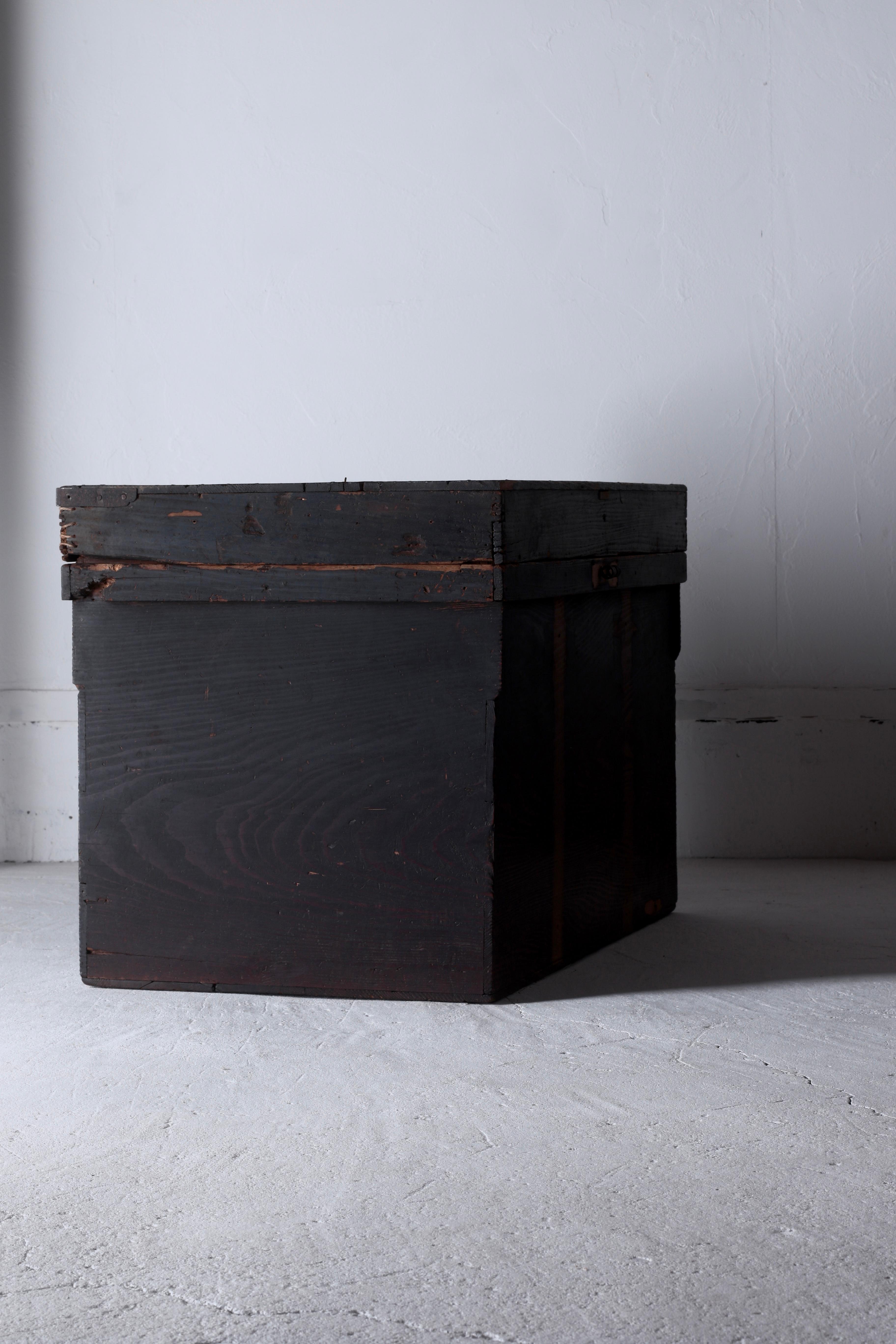 Woodwork Japanese Antique Black Wooden Box / Storage Sofa Table / 1868-1912s WabiSabi For Sale