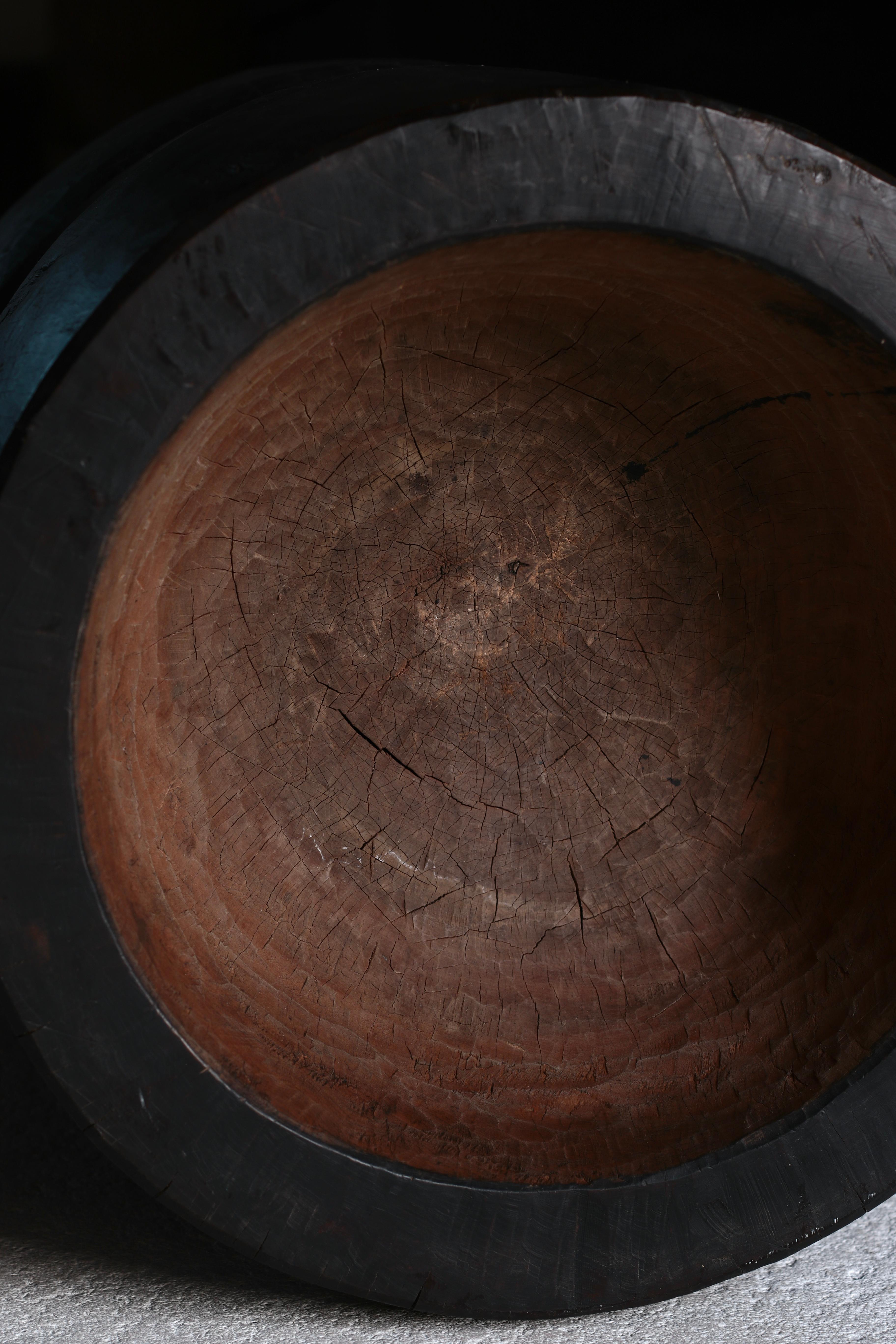 Table basse / table d'appoint japonaise ancienne en bois noir / 1868-1912s Wabi-sabi en vente 10