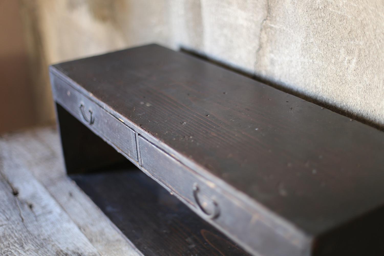 Japanese Antique Black Wooden Drawer / Small Low Desk / 1868-1920 / Chest For Sale 2