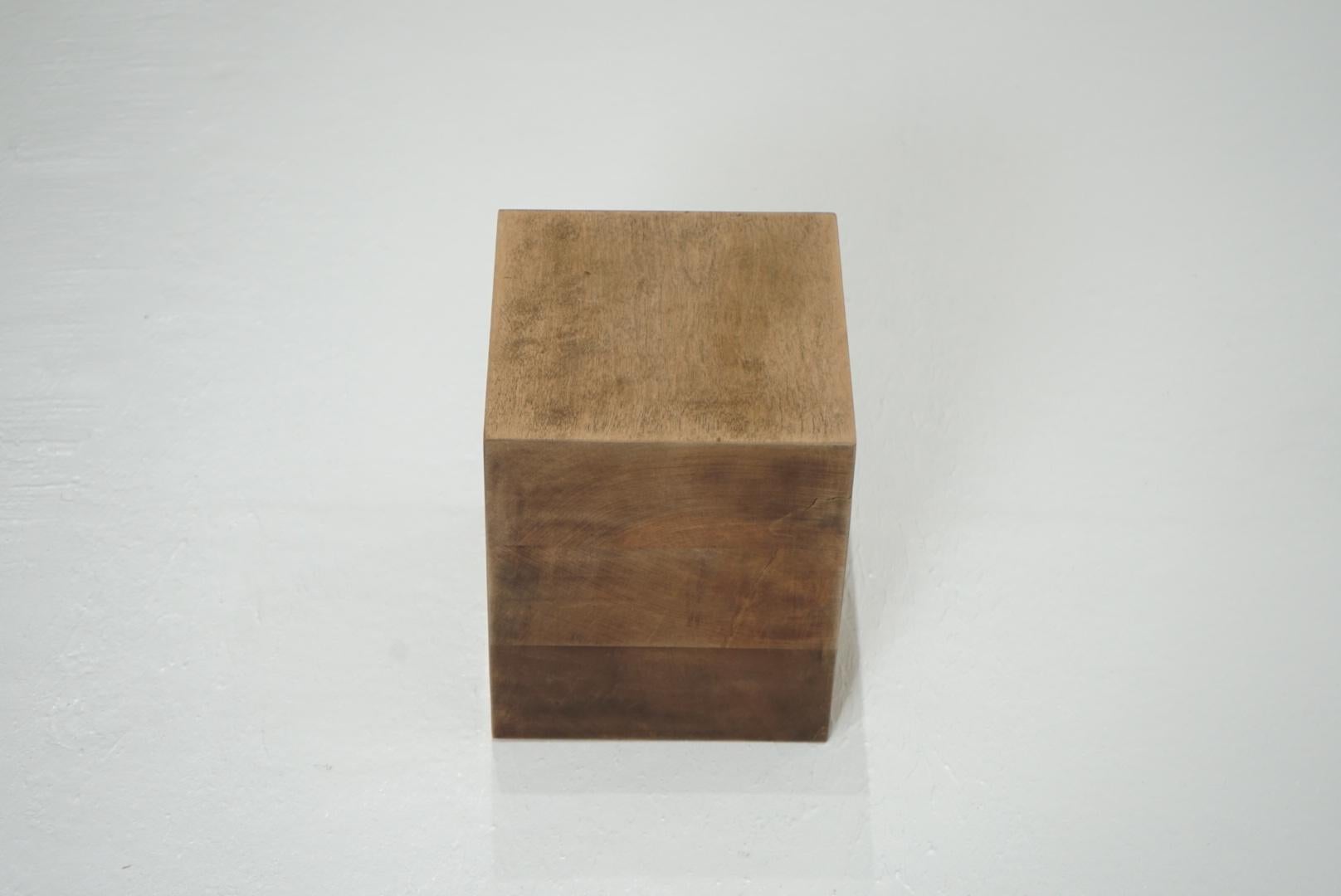 20ième siècle Bloc de bois antique japonais 1950s-1960s Objects fors Objects for Objects Rustic Japandi en vente