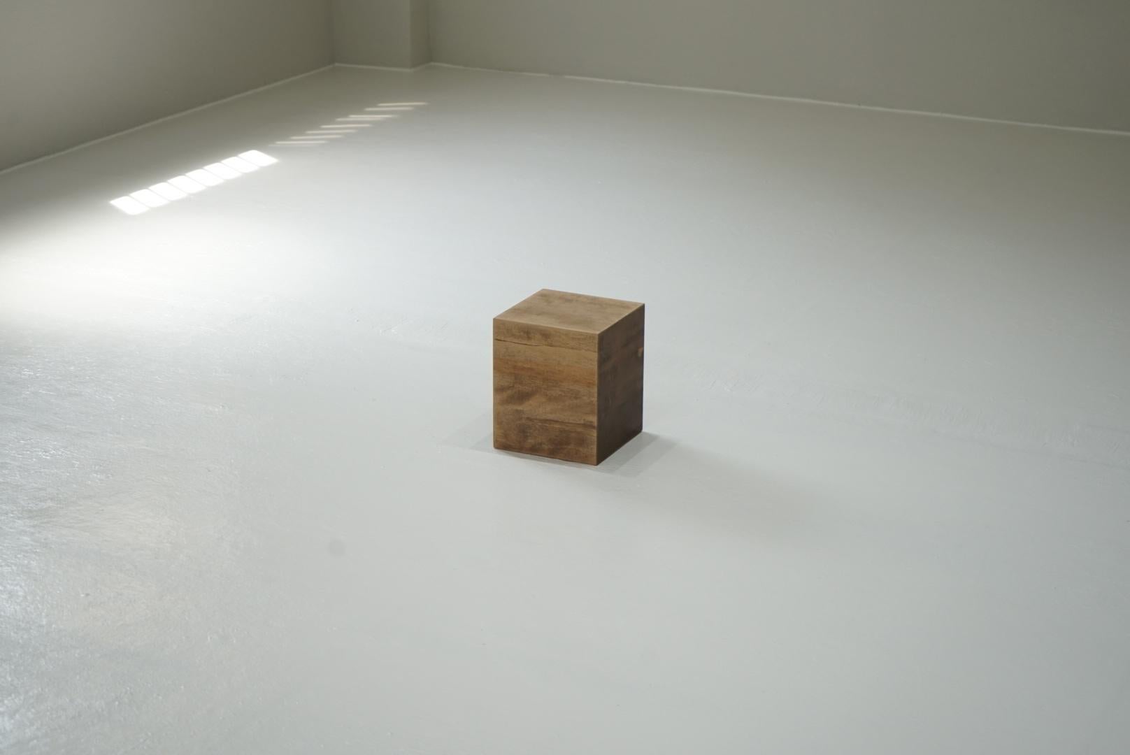 Bloc de bois antique japonais 1950s-1960s Objects fors Objects for Objects Rustic Japandi en vente 1