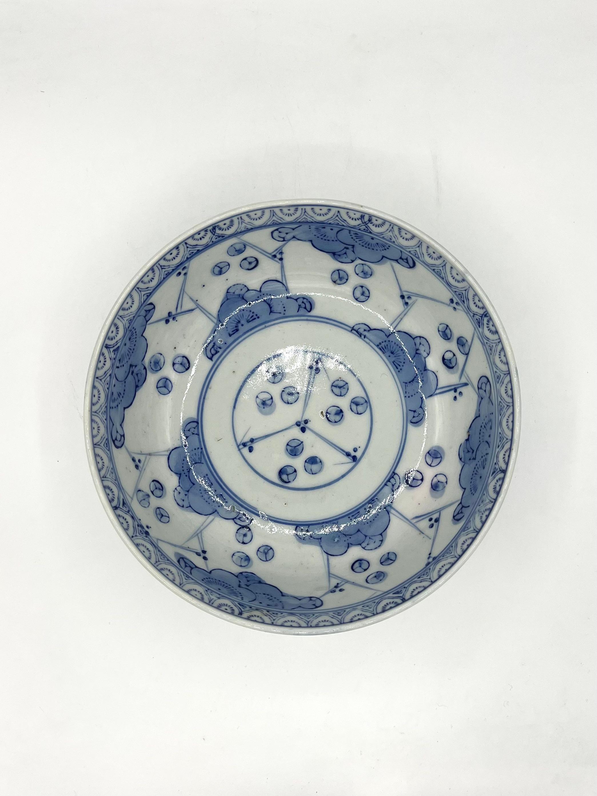 ・ La poterie de Mashiko est une poterie japonaise traditionnelle.  produit à Mashiko, dans la préfecture de Tochigi. 

・Il a été fabriqué dans les années 1920, à l'ère Showa, et il a été entièrement peint à la main. 

・Le prunier (Ume) est une fleur