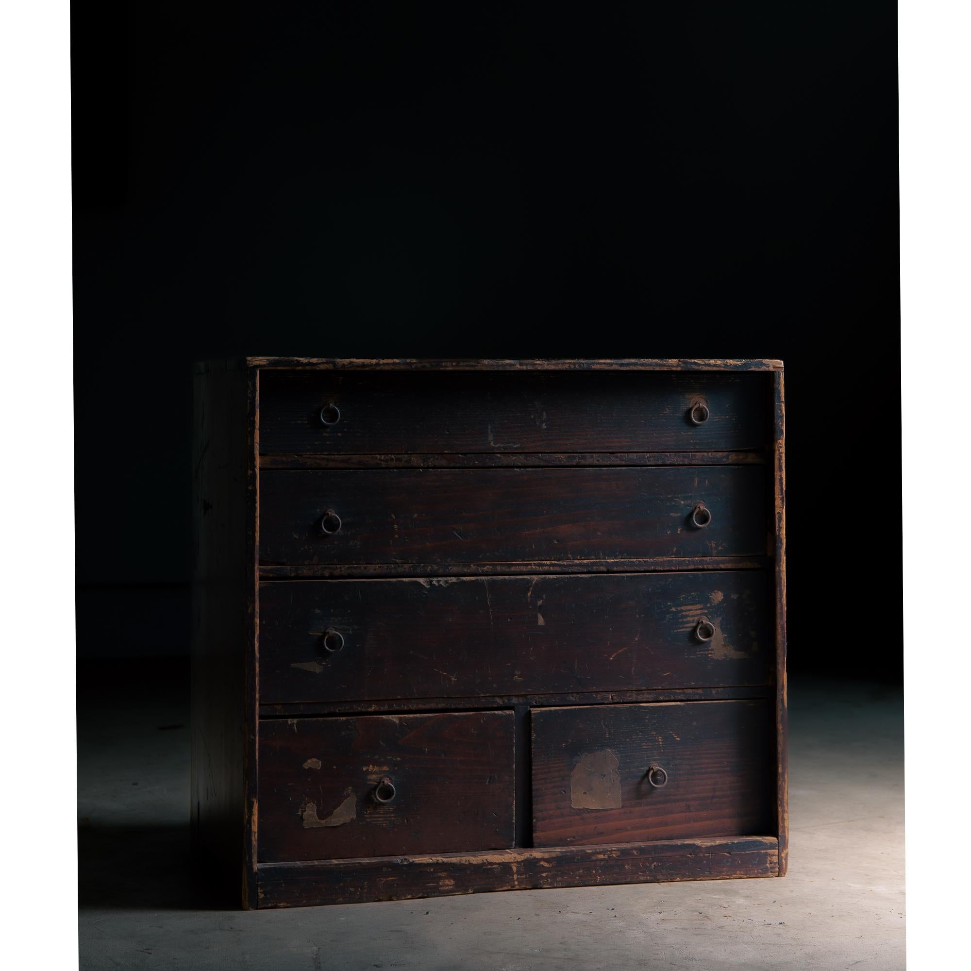 1850s-60s Japanese antique box chest of drawers, Edo era. wabi sabi urushi tansu In condizioni buone in vendita a 常陸大宮市, JP