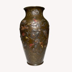 Japanese Antique Bronz Gilt Vase with Flower and Bird Design, Meiji Period