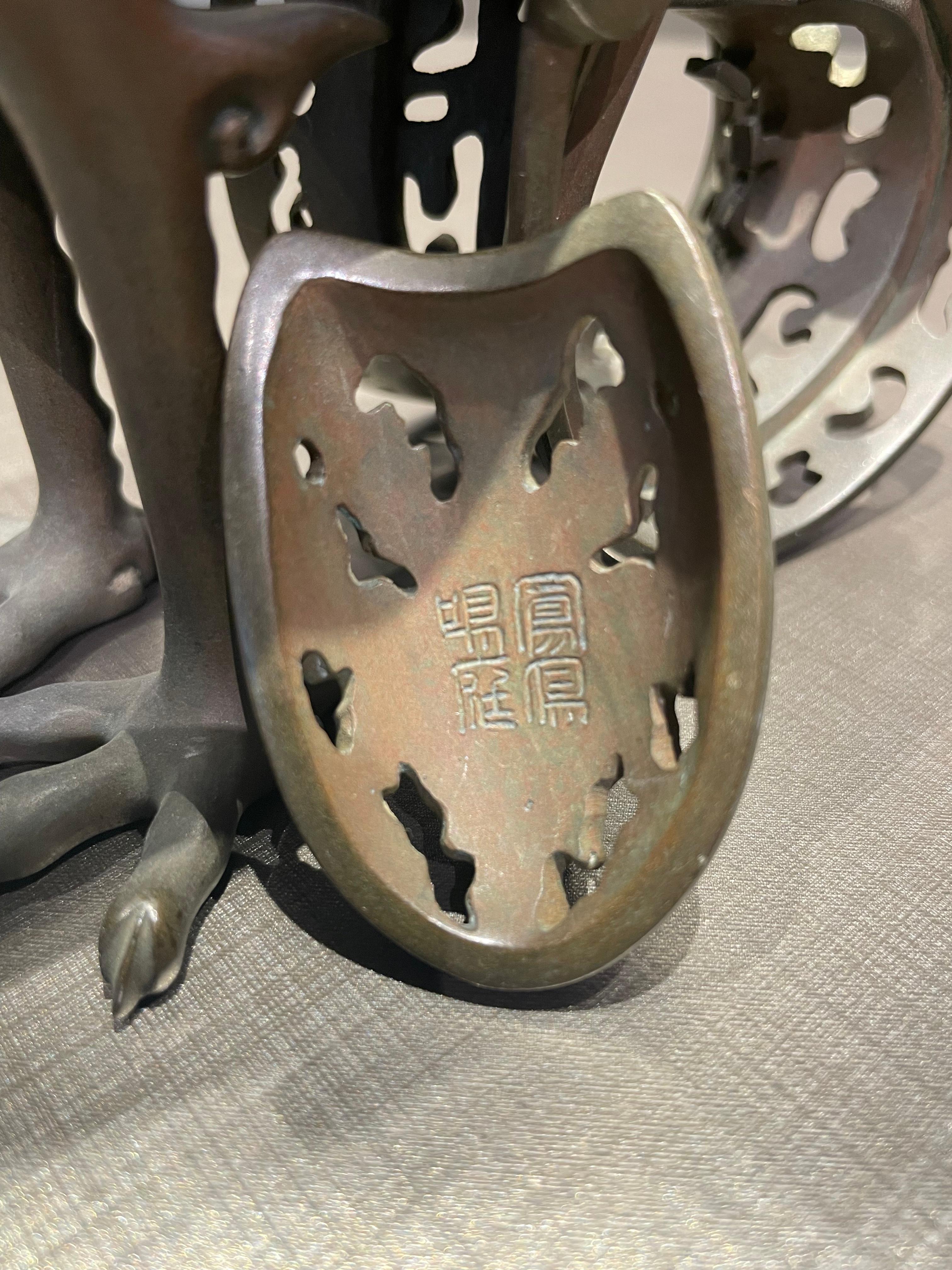 Japanese Antique Bronze Fenix Shaped Insence Burnar, Taisho Period For Sale 4