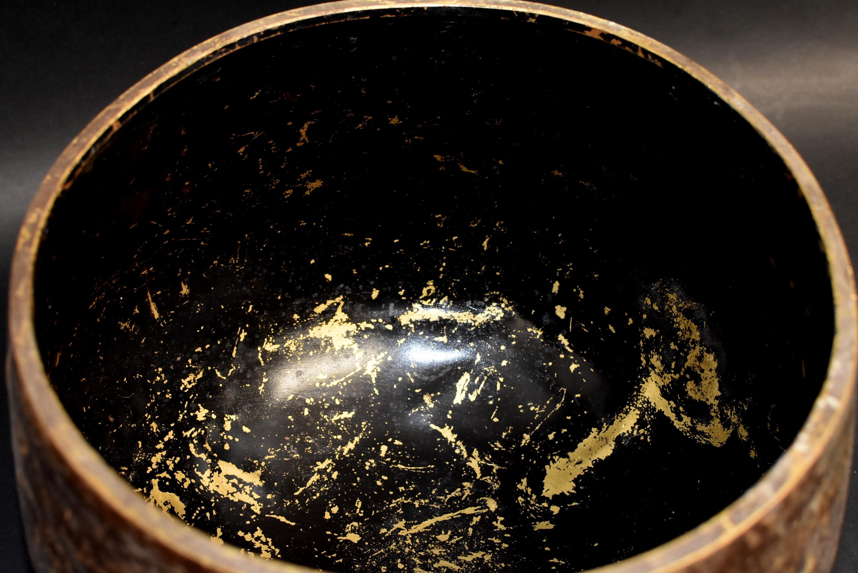 Japanese Antique Bronze Singing Bowl Hand-Hammered Large 10
