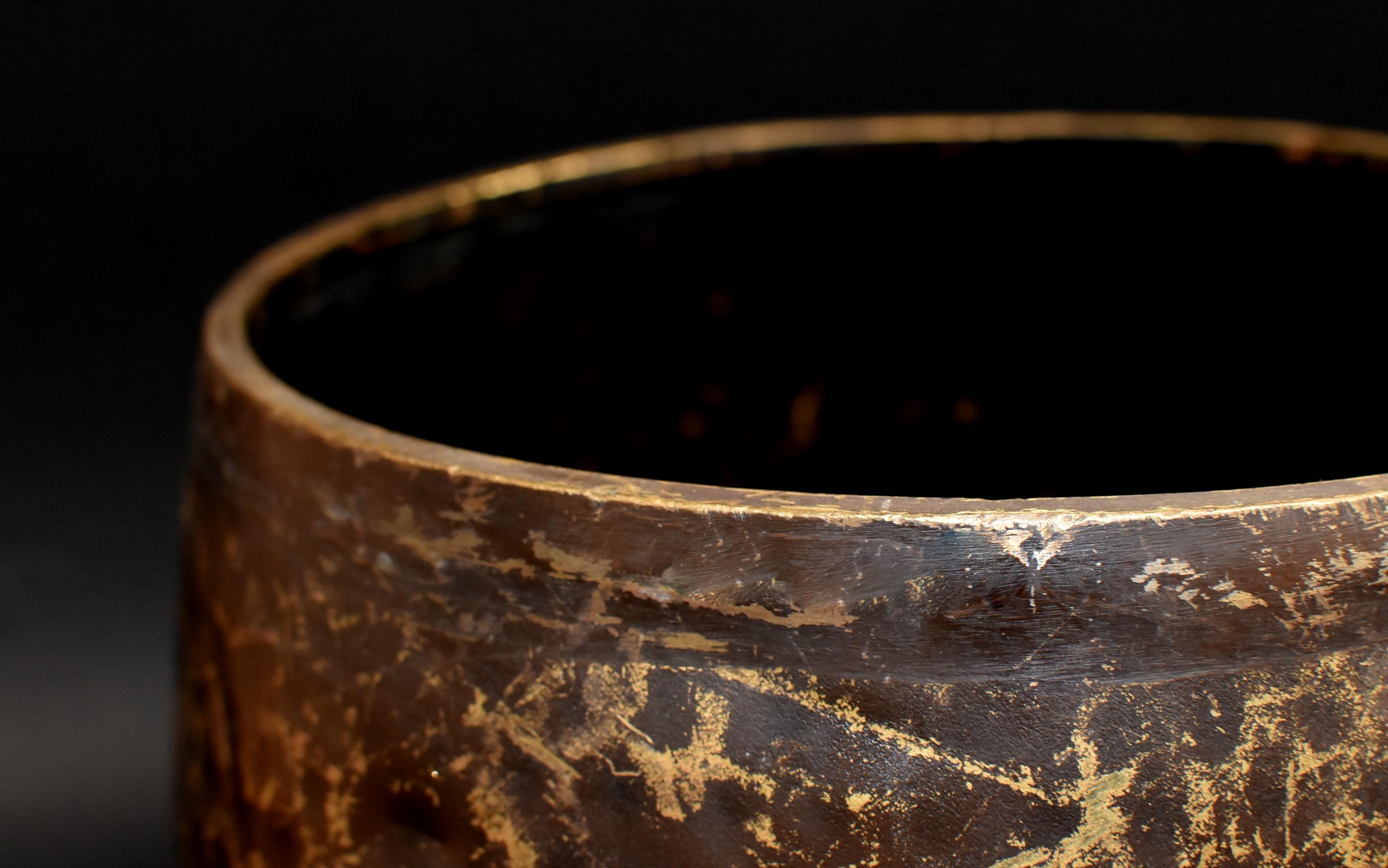 Japanese Antique Bronze Singing Bowl Hand-Hammered Large 2