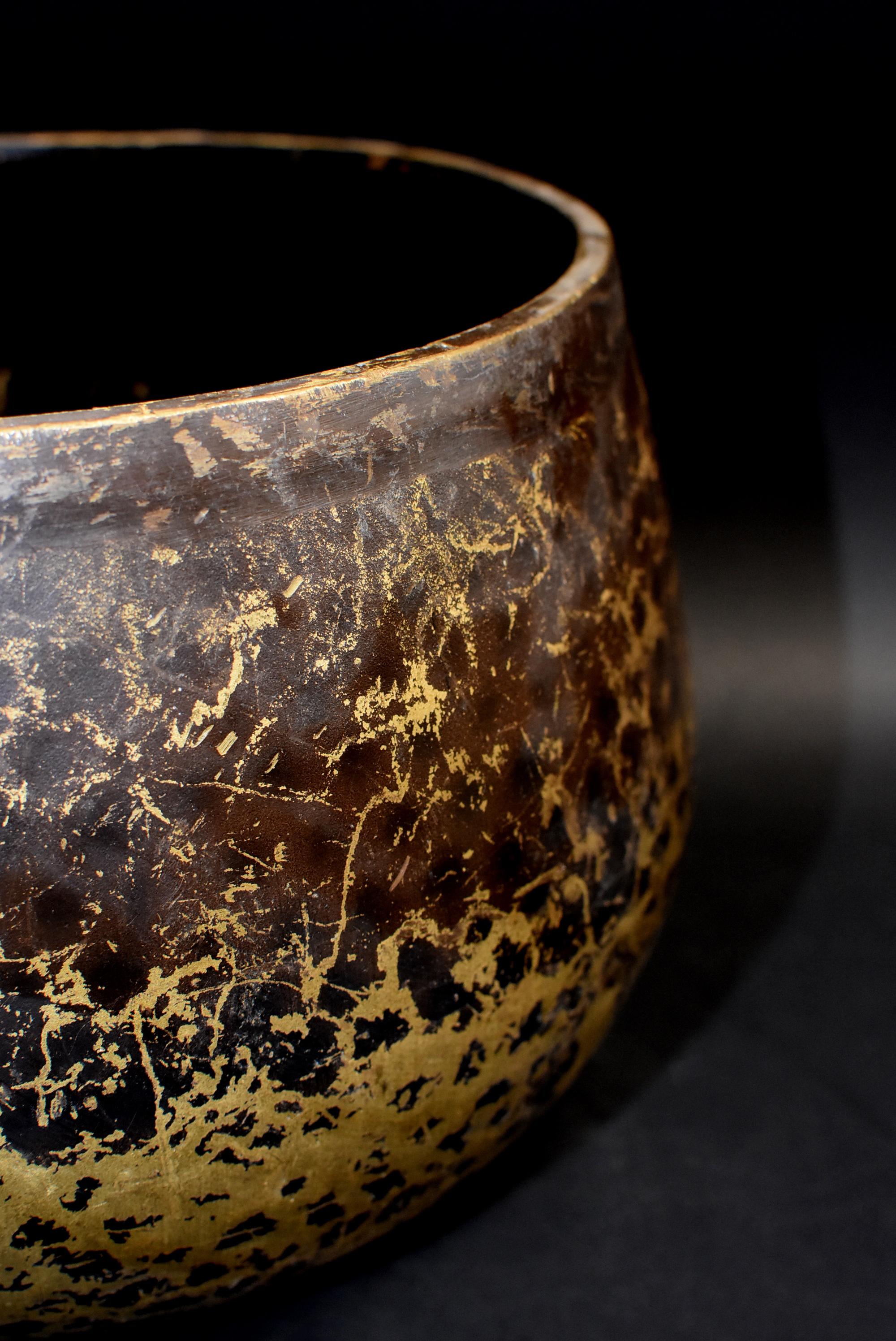Japanese Antique Bronze Singing Bowl Hand-Hammered Large 3