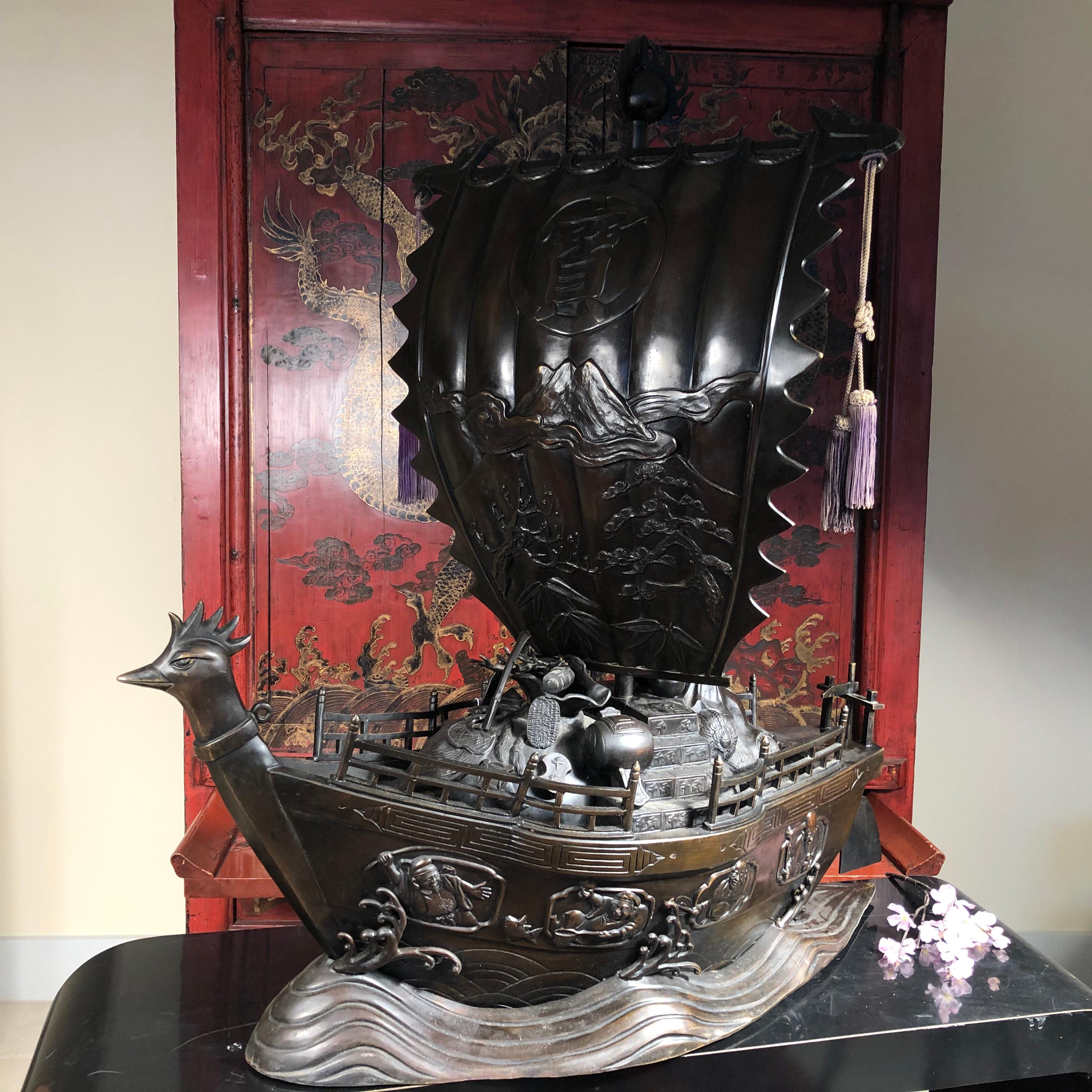 Japanisches, riesiges, antikes Bronze-Schiffs-Meisterwerk „Treasure Fortune“  (Gegossen) im Angebot