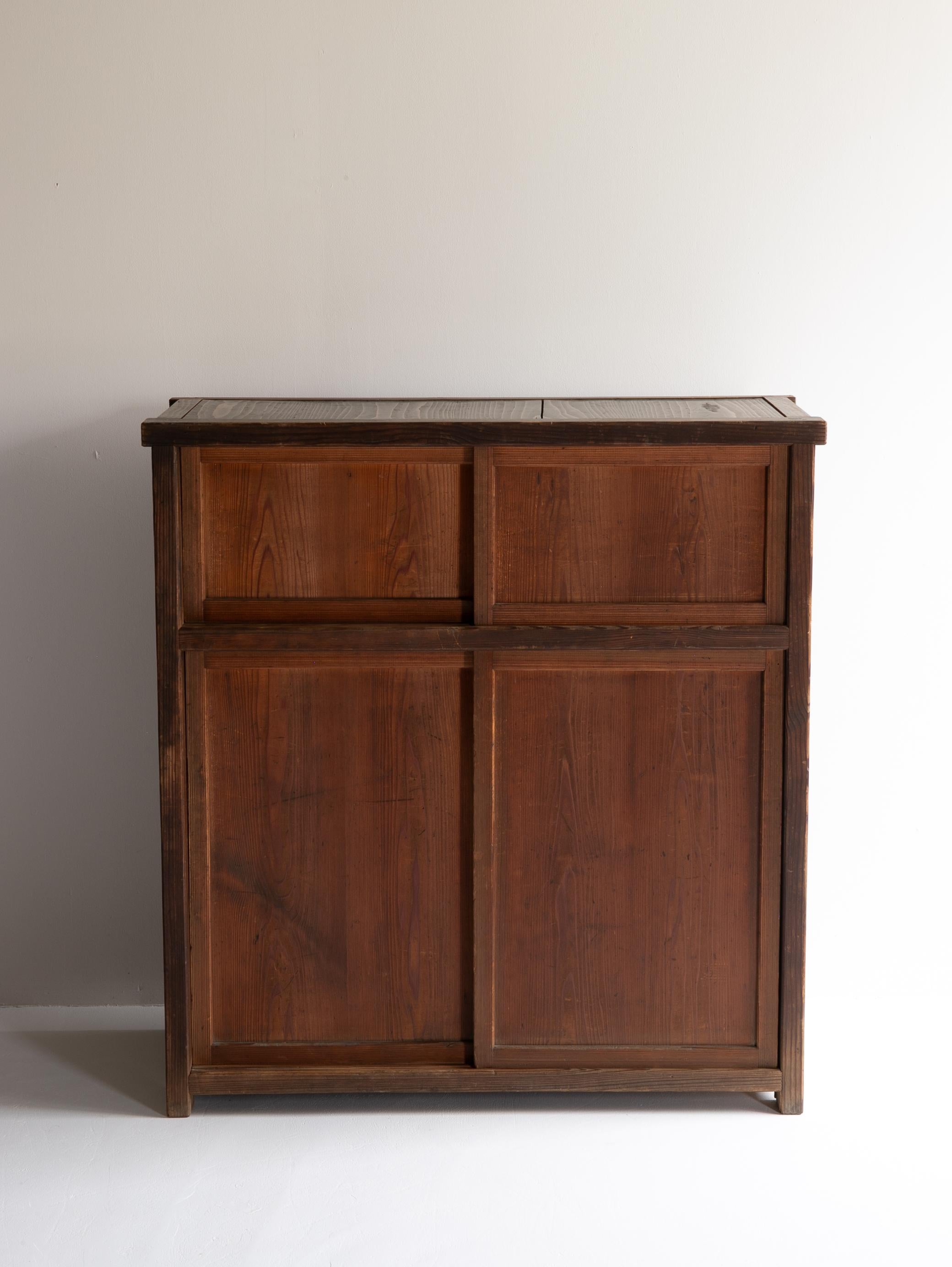 Cabinet ancien japonais / Wabisabi / Période Taishō-Shōwa (1910s-1940s) en vente 9