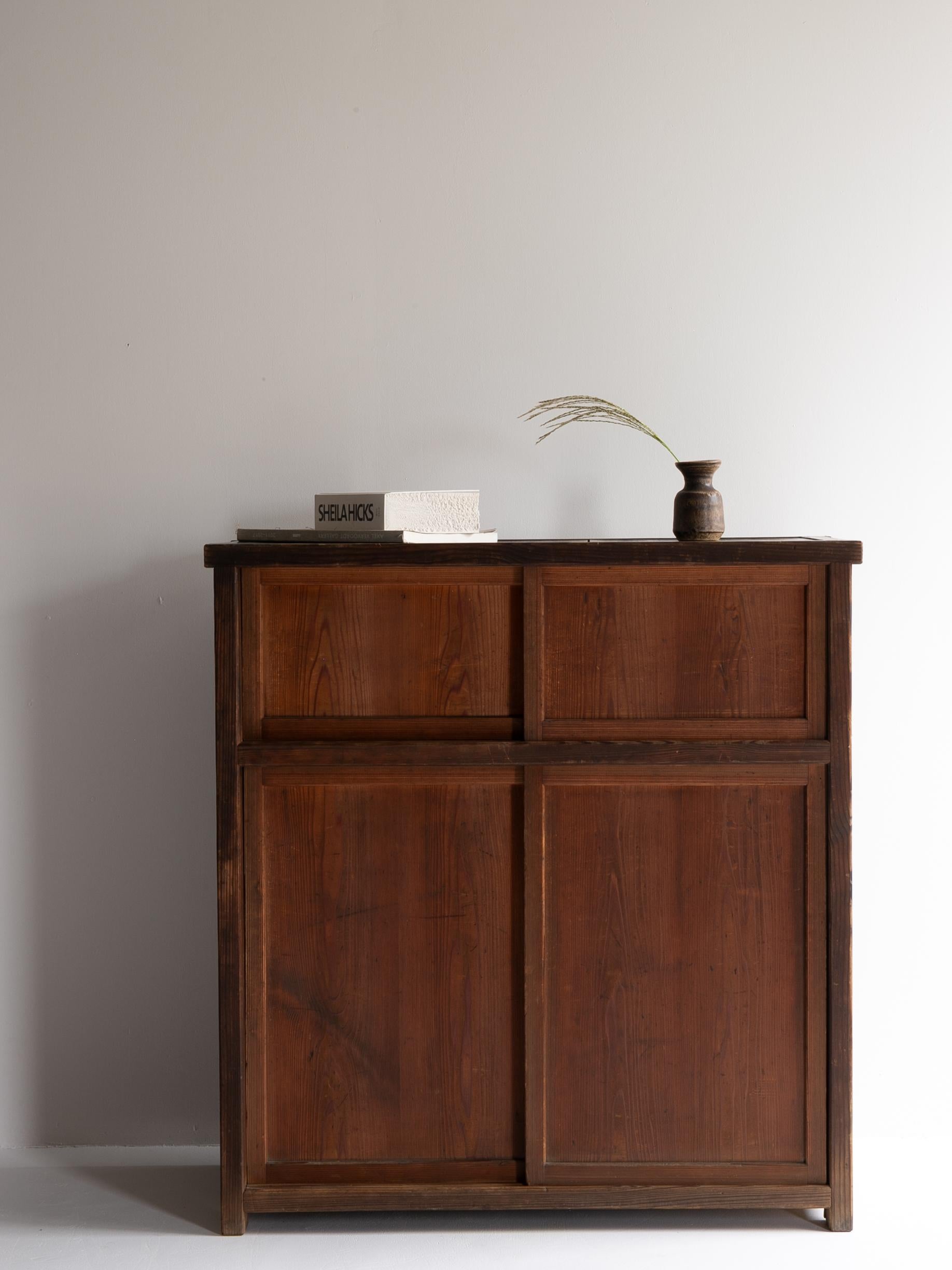 Taisho Cabinet ancien japonais / Wabisabi / Période Taishō-Shōwa (1910s-1940s) en vente